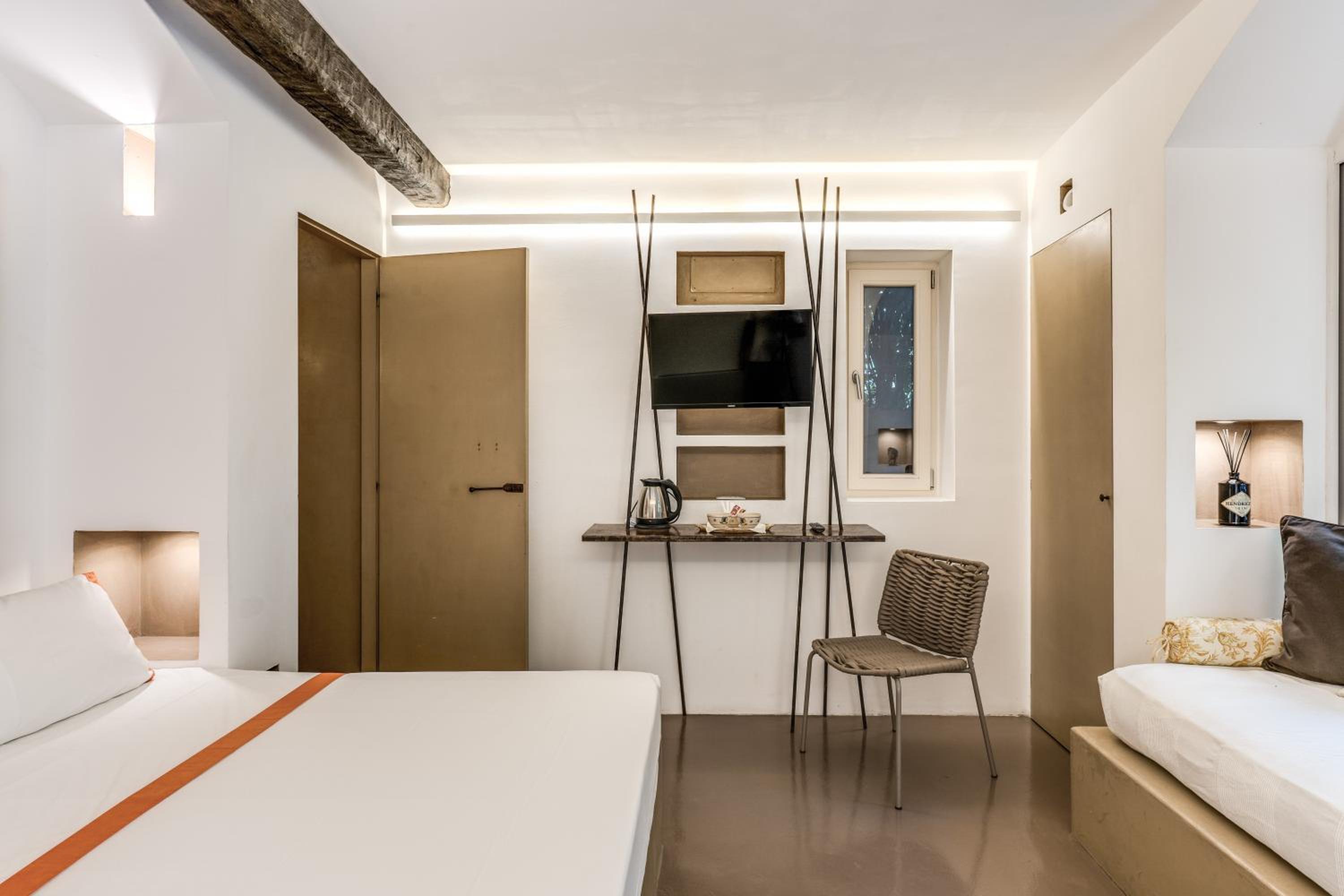 Junior Suite with Garden View photo 2