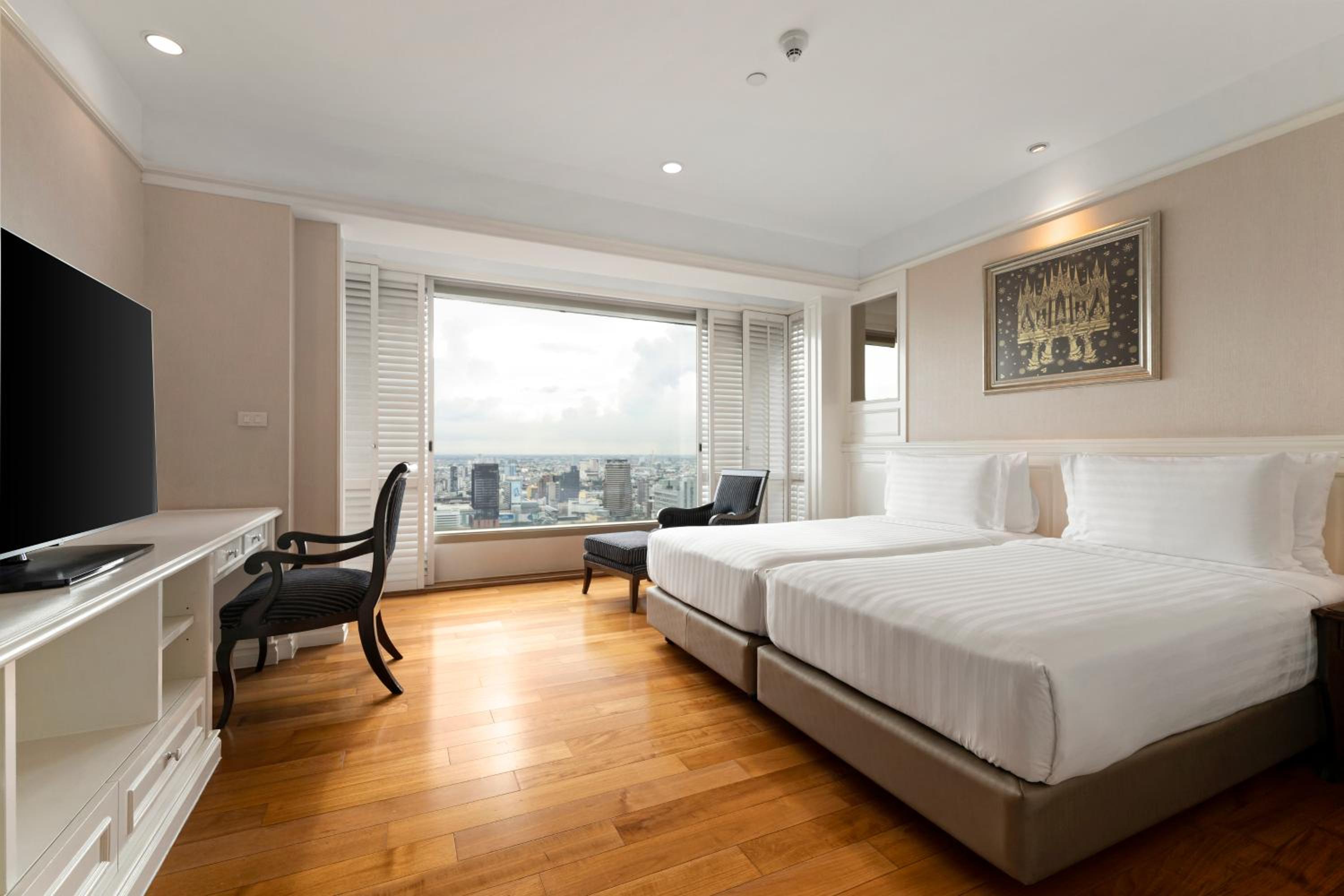 Three-Bedroom Executive Suite