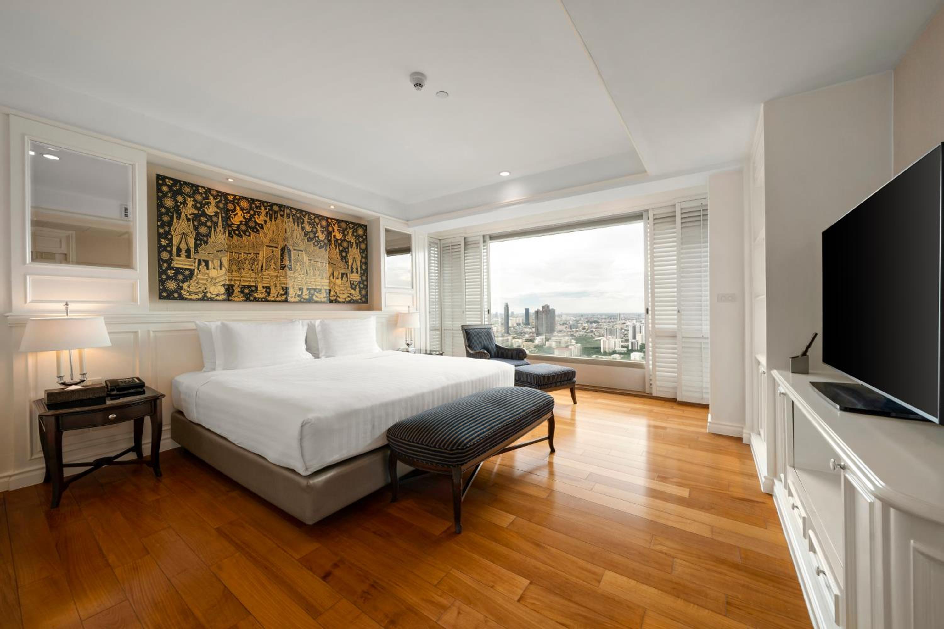 Three-Bedroom Executive Suite