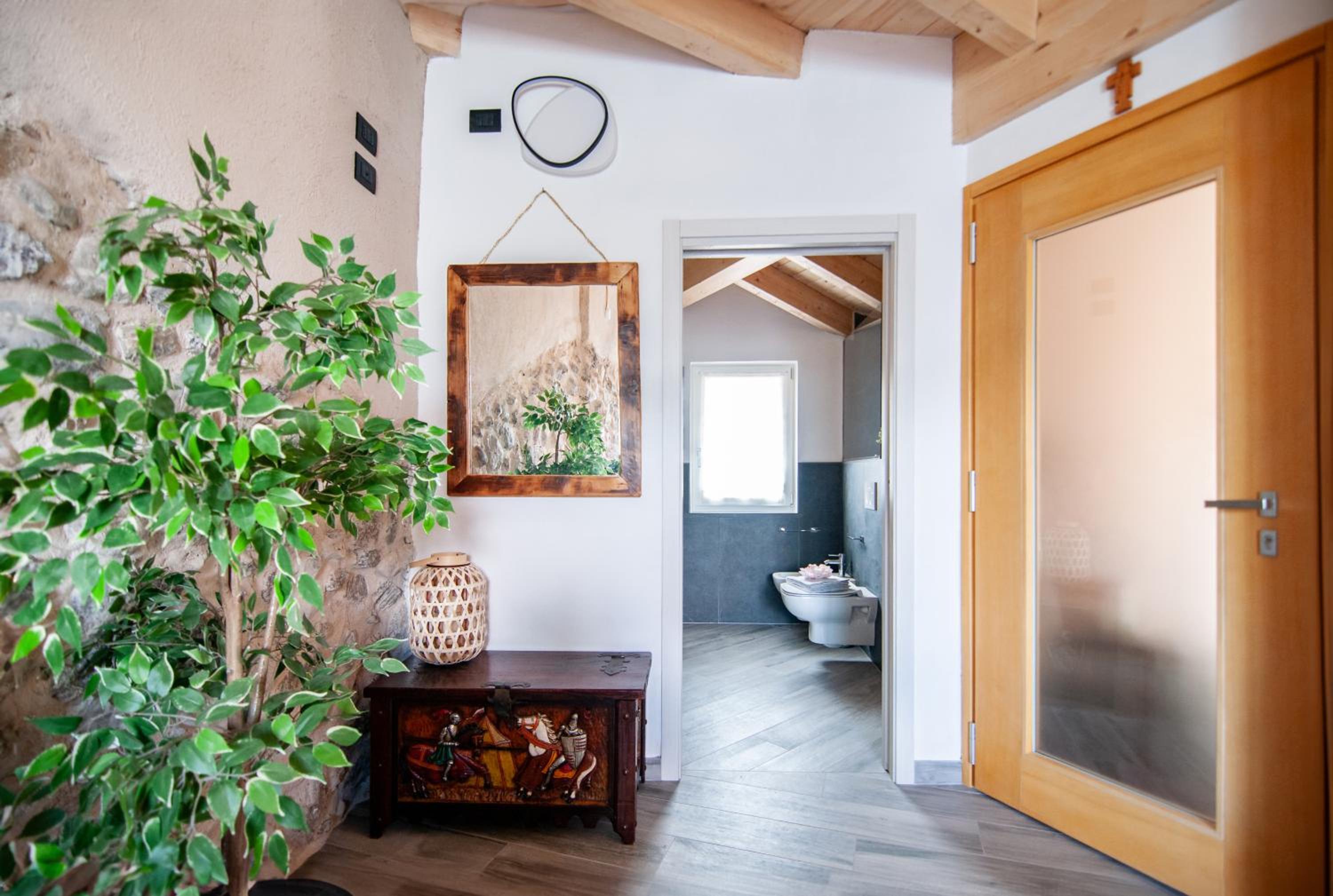 Apartment with View and Balcony photo 2