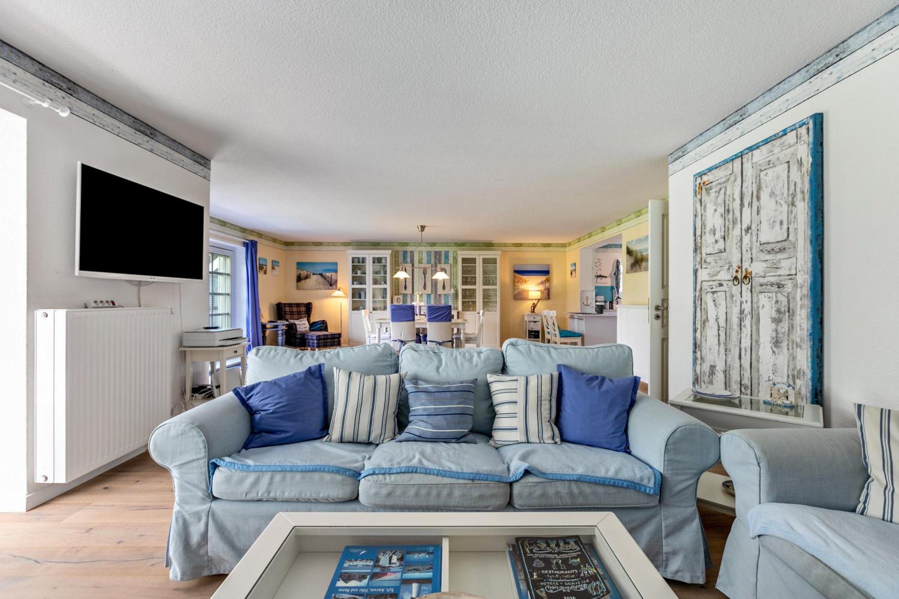 Two-Bedroom Deluxe Apartment with Garden View photo 1
