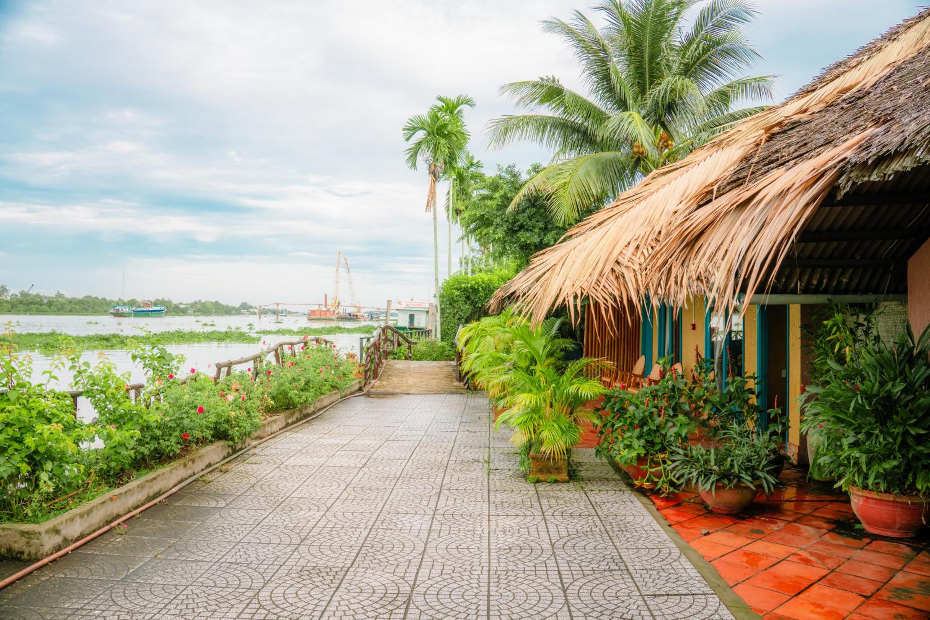 Deluxe Double or Twin Room with River View photo 3