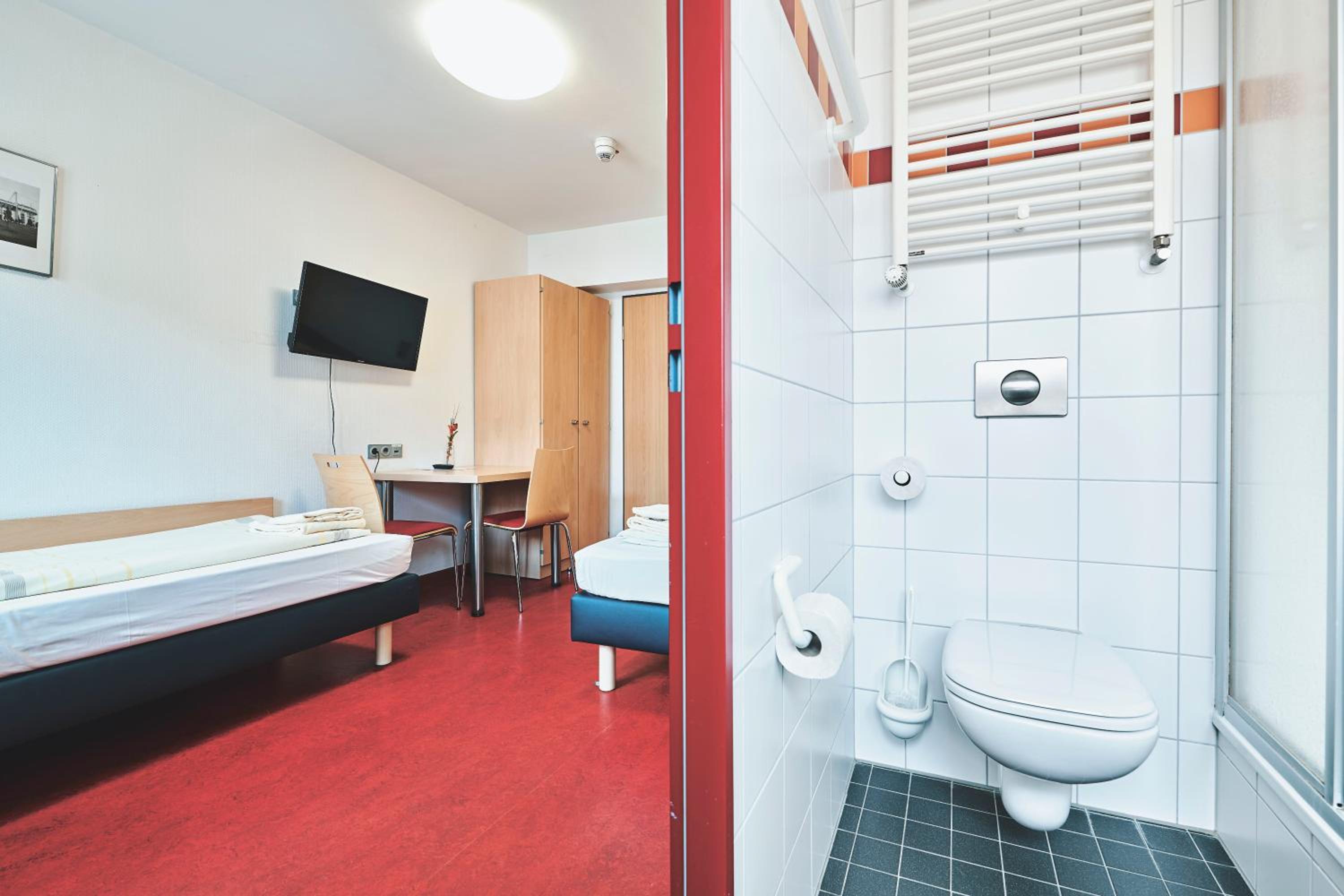 Double Room - Photo 6