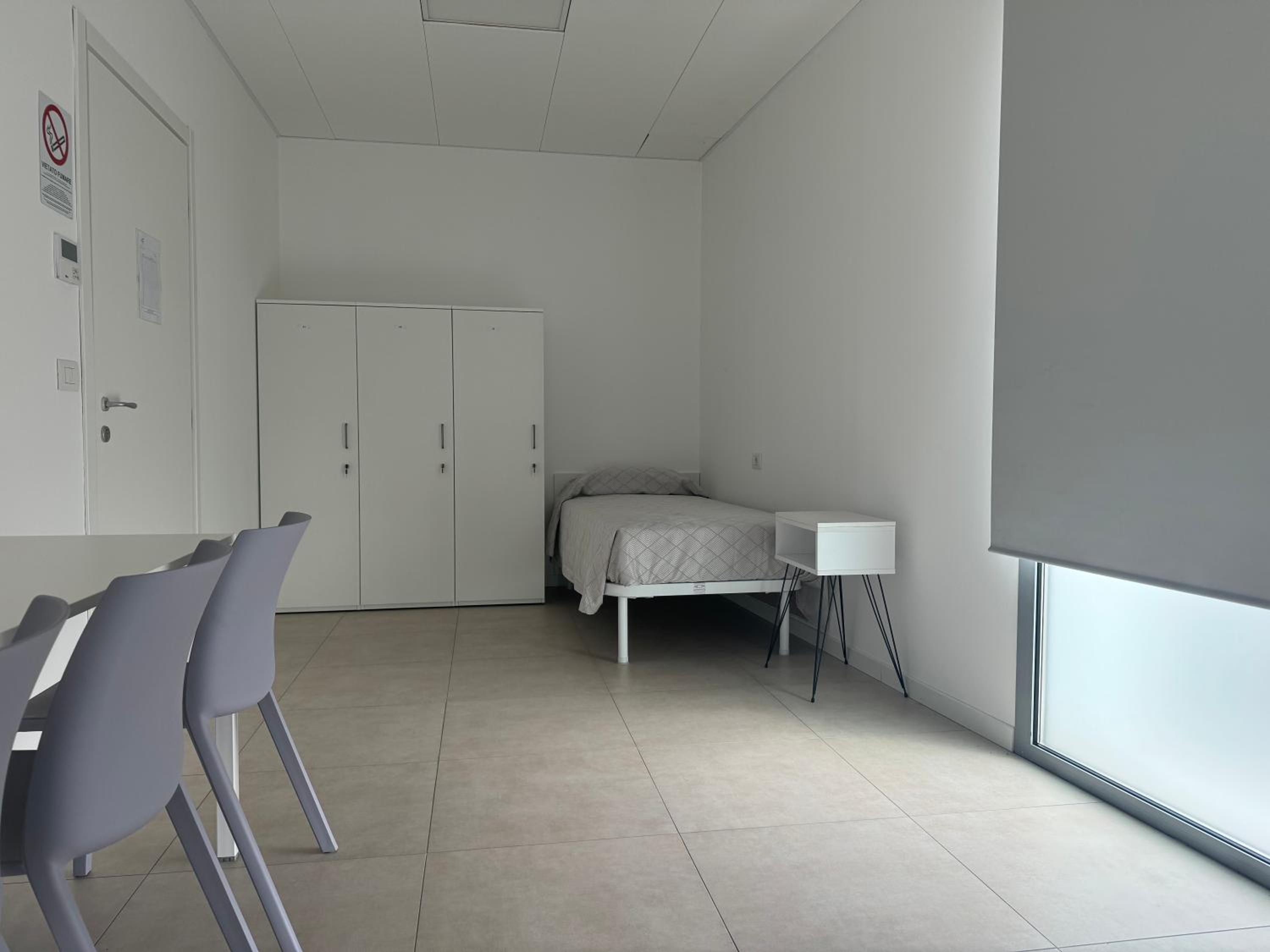 Basic Triple Room with Shared Bathroom