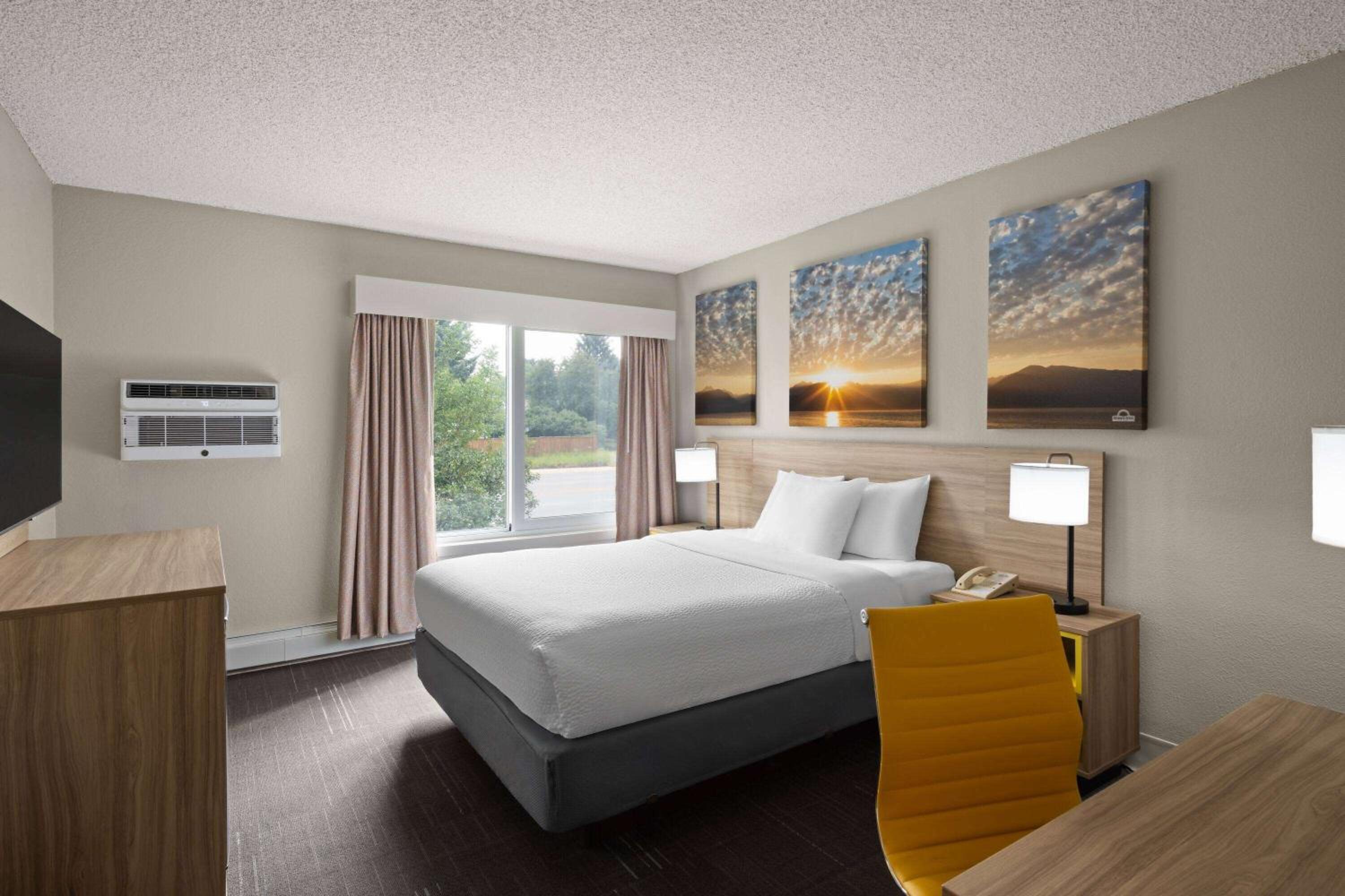 Queen Room - Non-Smoking at Days Inn & Suites by Wyndham Bozeman in Bozeman