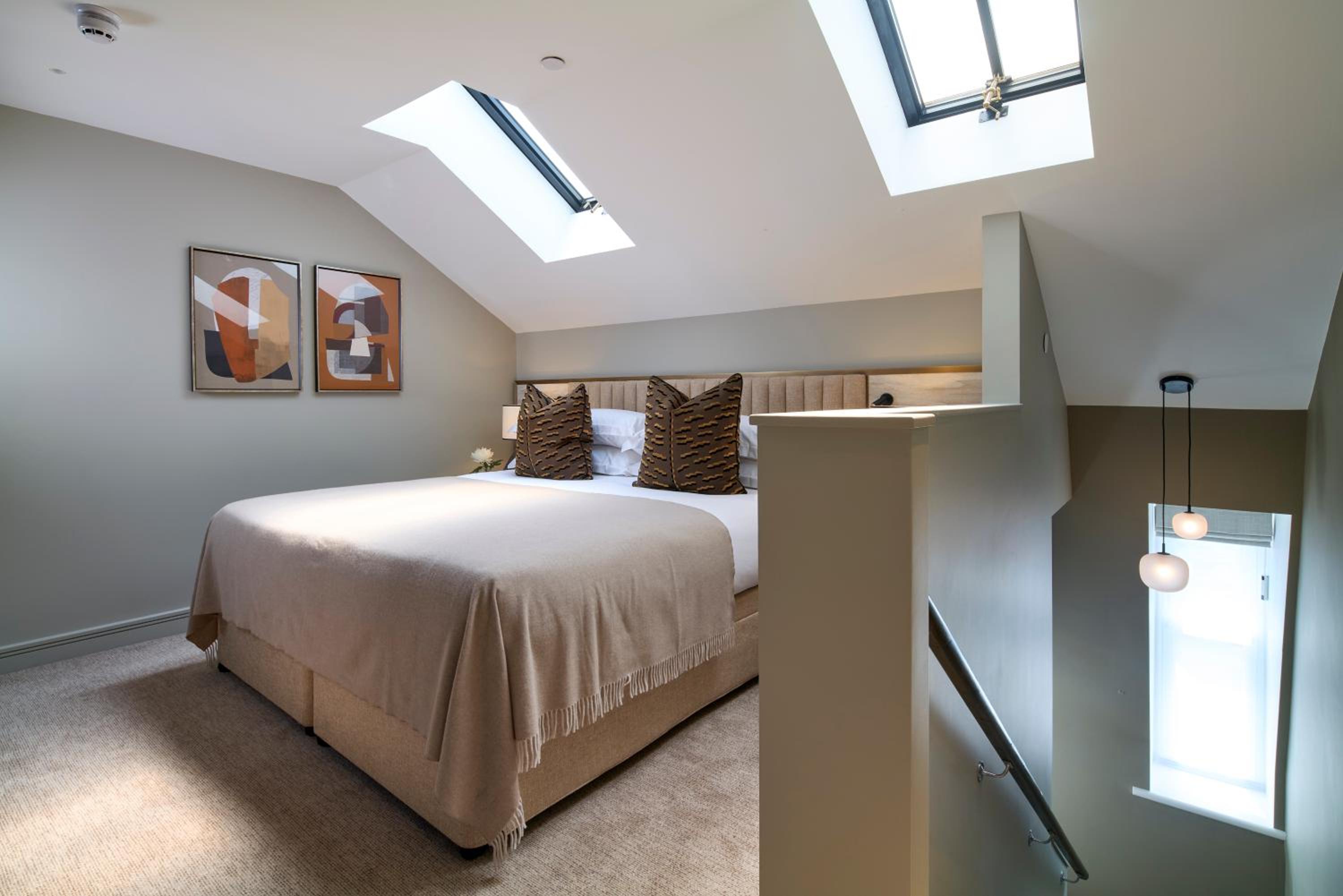 Luxury Loft Open Plan One Bedroom photo 3