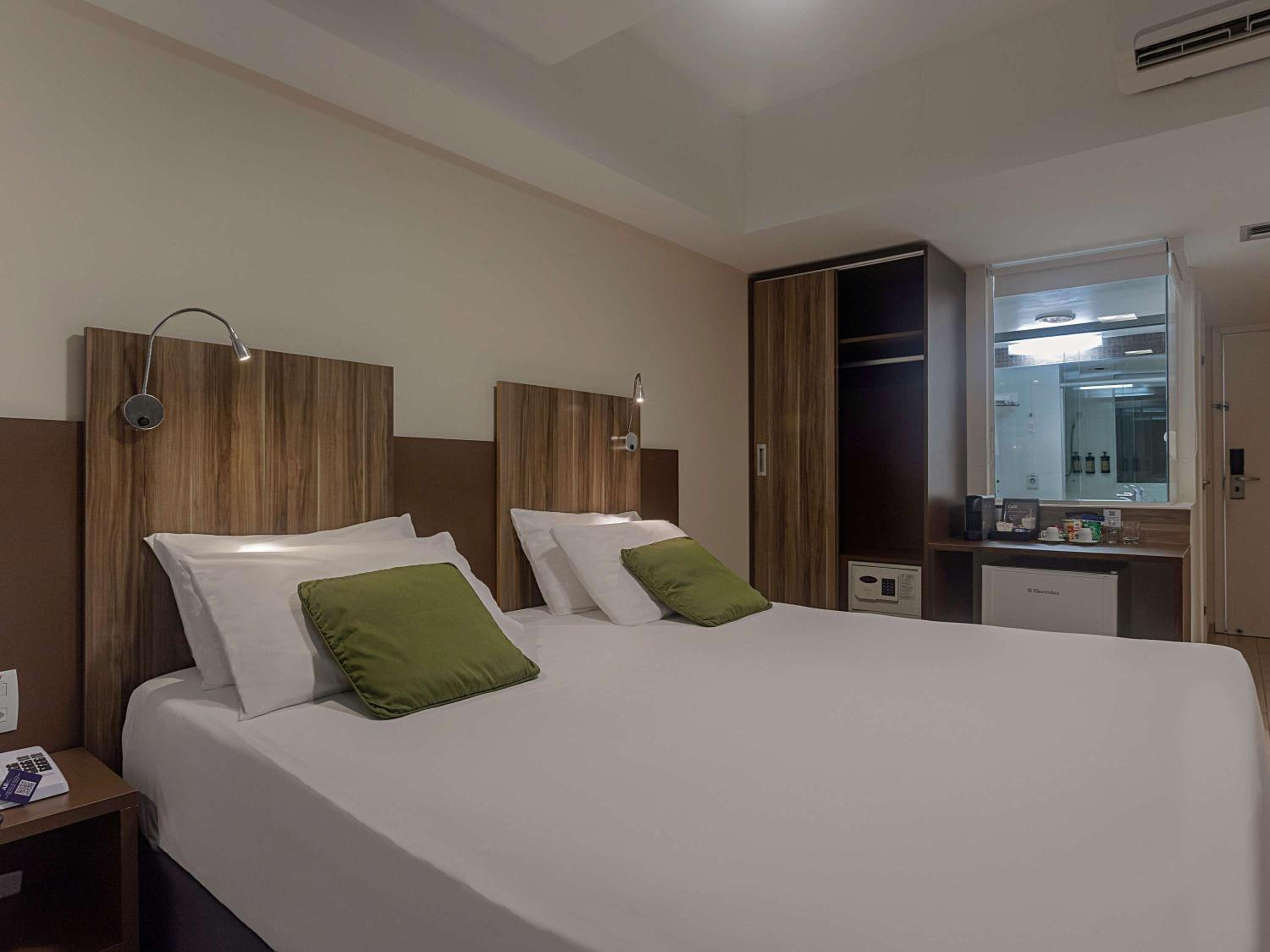 Standard Room With Three Single Beds photo 2