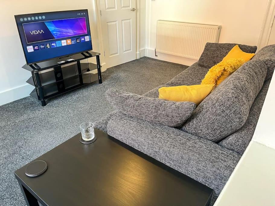 Three-Bedroom House photo 1