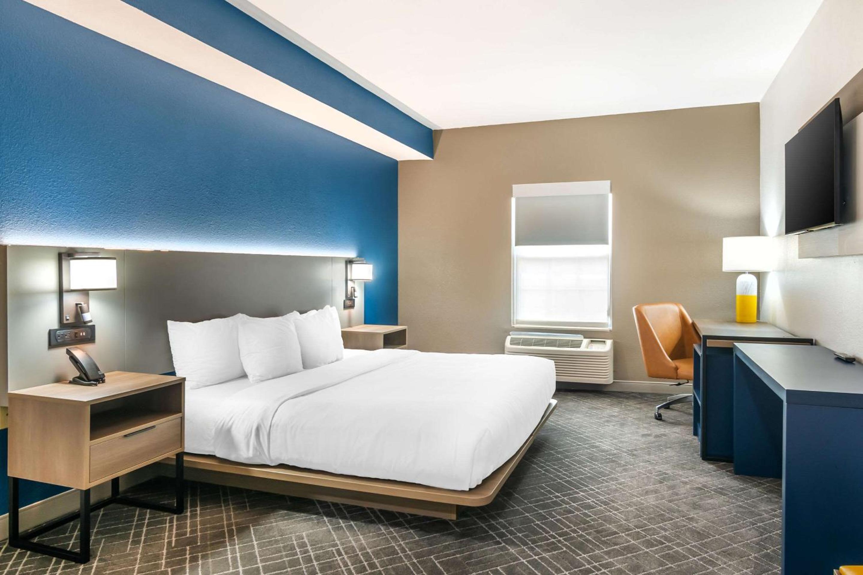 King Room - Disability Access/Non-Smoking - Photo 2