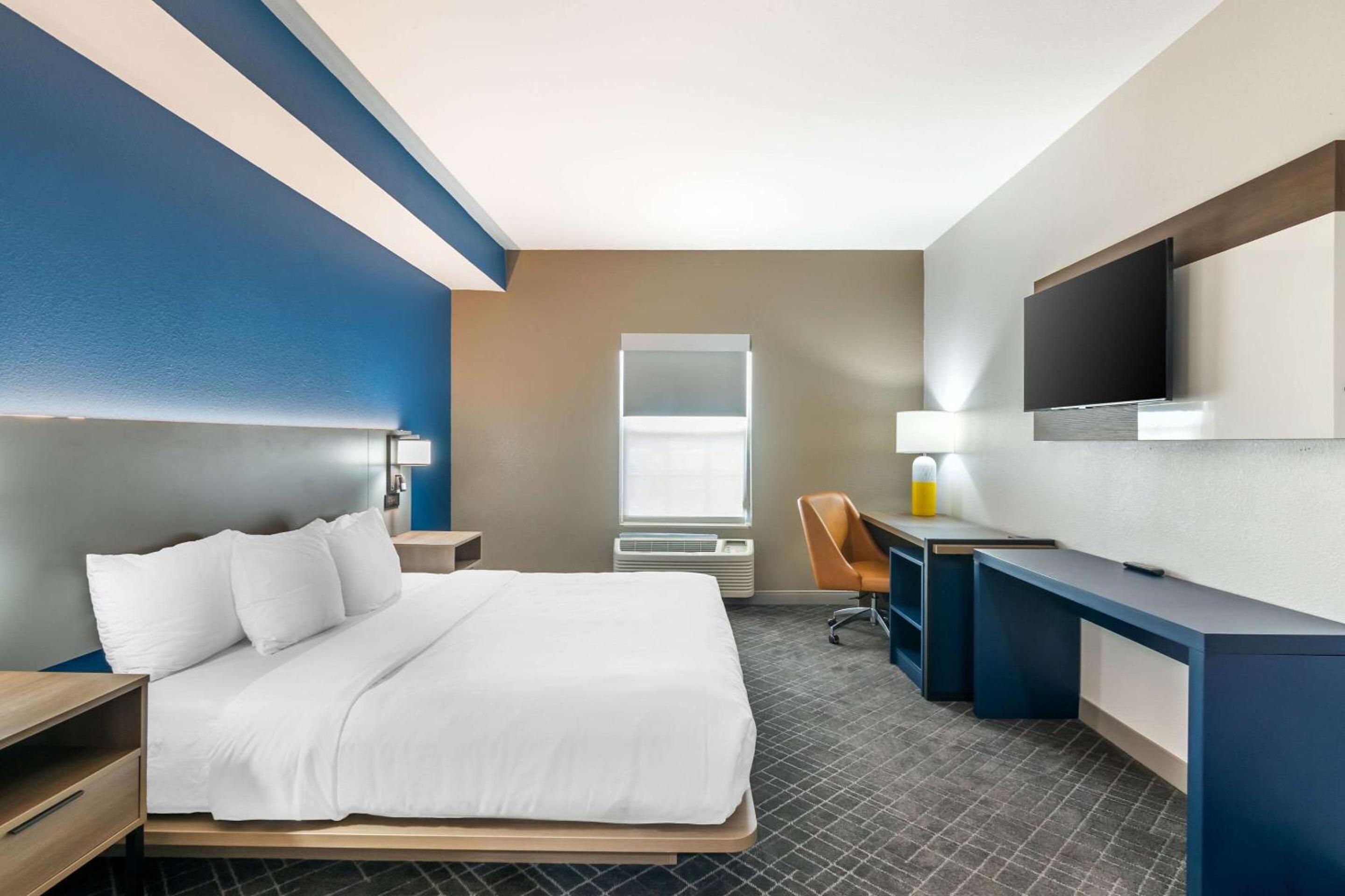 King Room - Disability Access/Non-Smoking - Photo 5