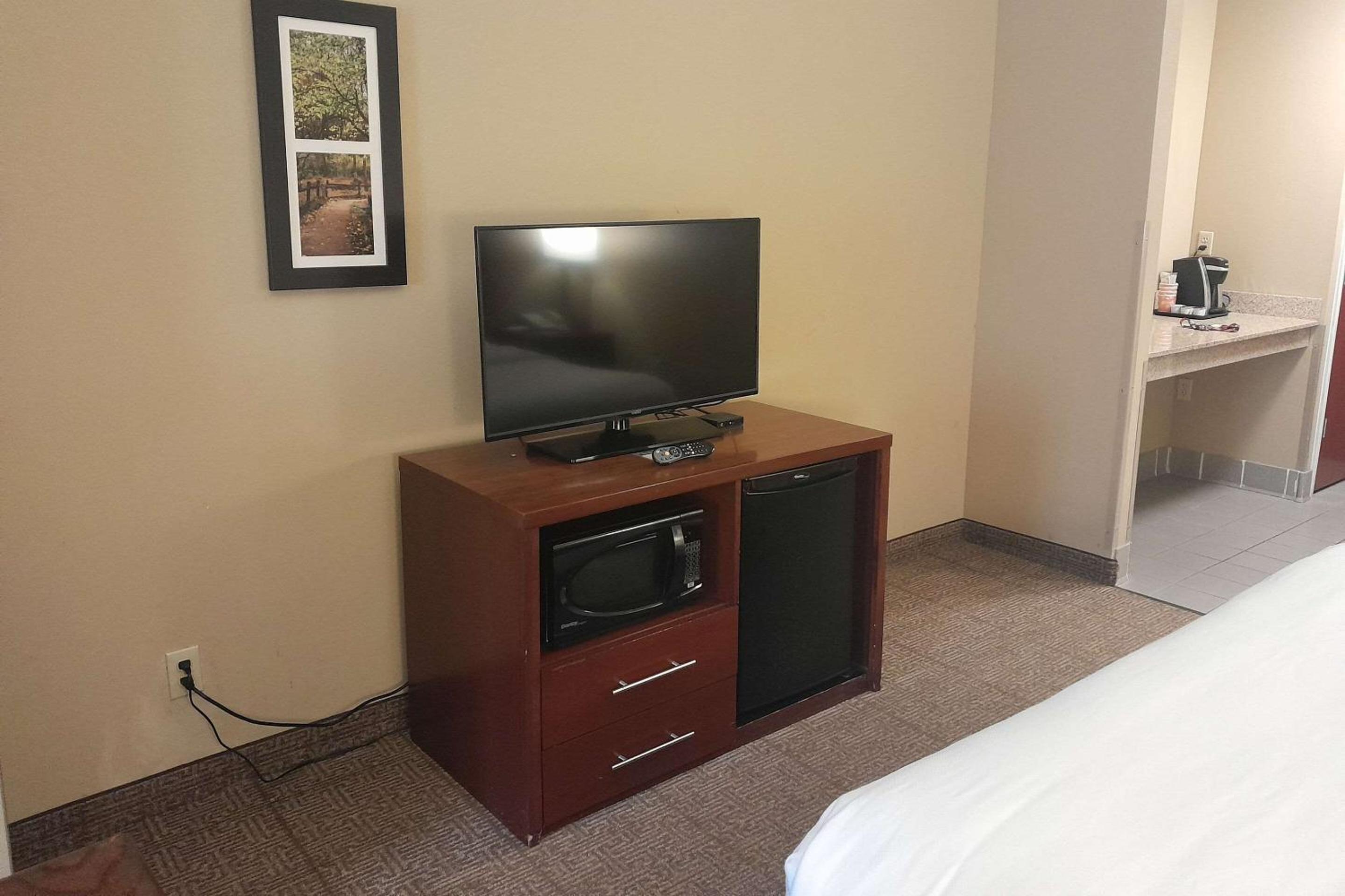 King Room - Disability Access/Non-Smoking - Photo 2