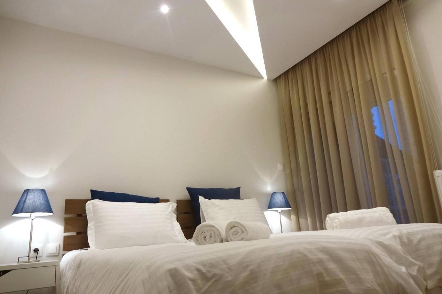 One-Bedroom Apartment with City View photo 3