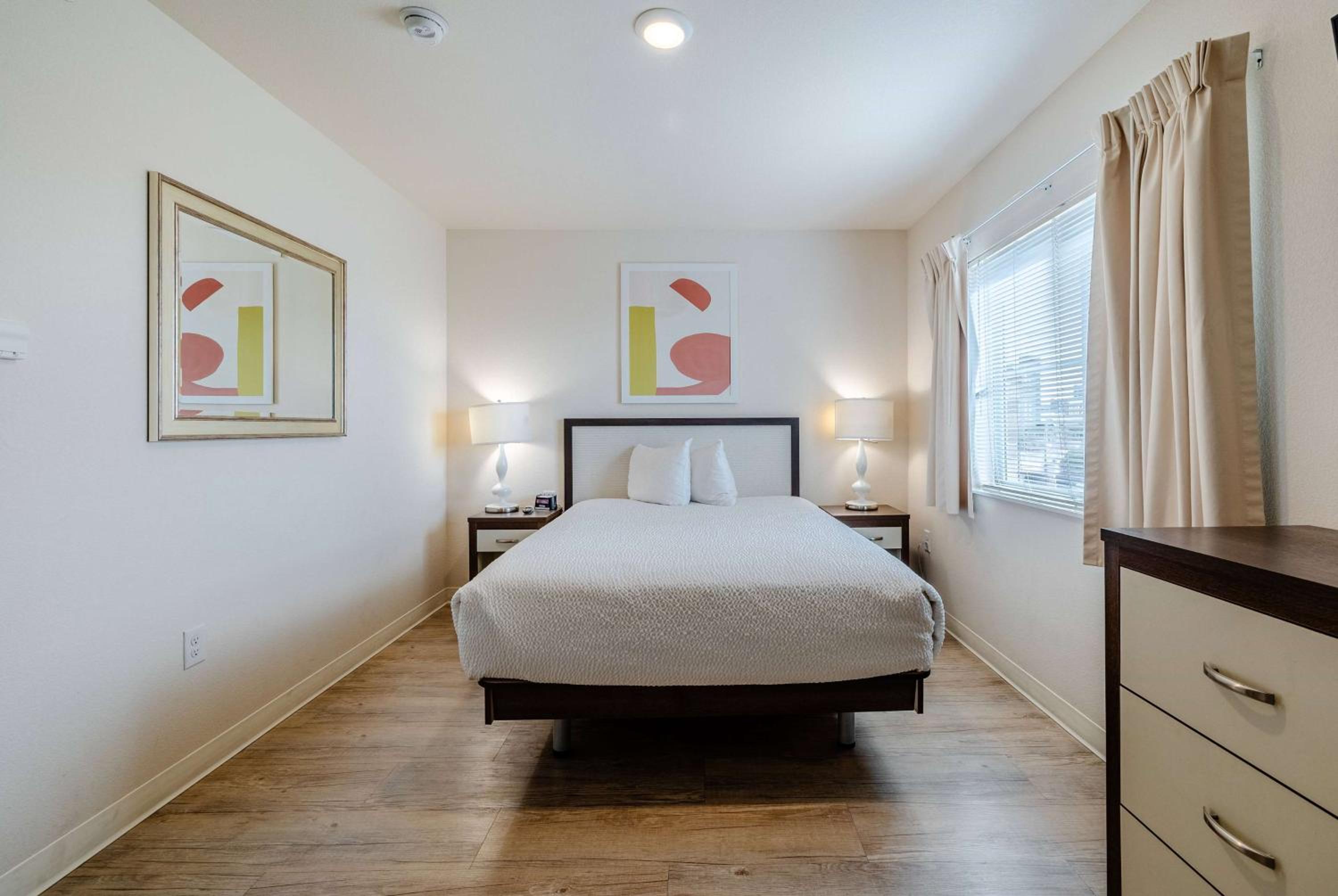 Three Bedroom Suite - 3 Queen Beds photo 2