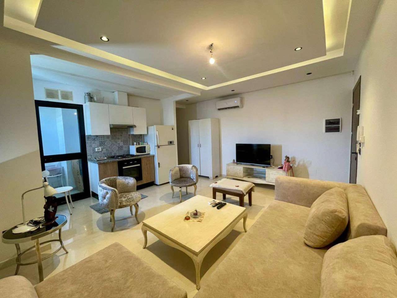 One-Bedroom Apartment photo 3