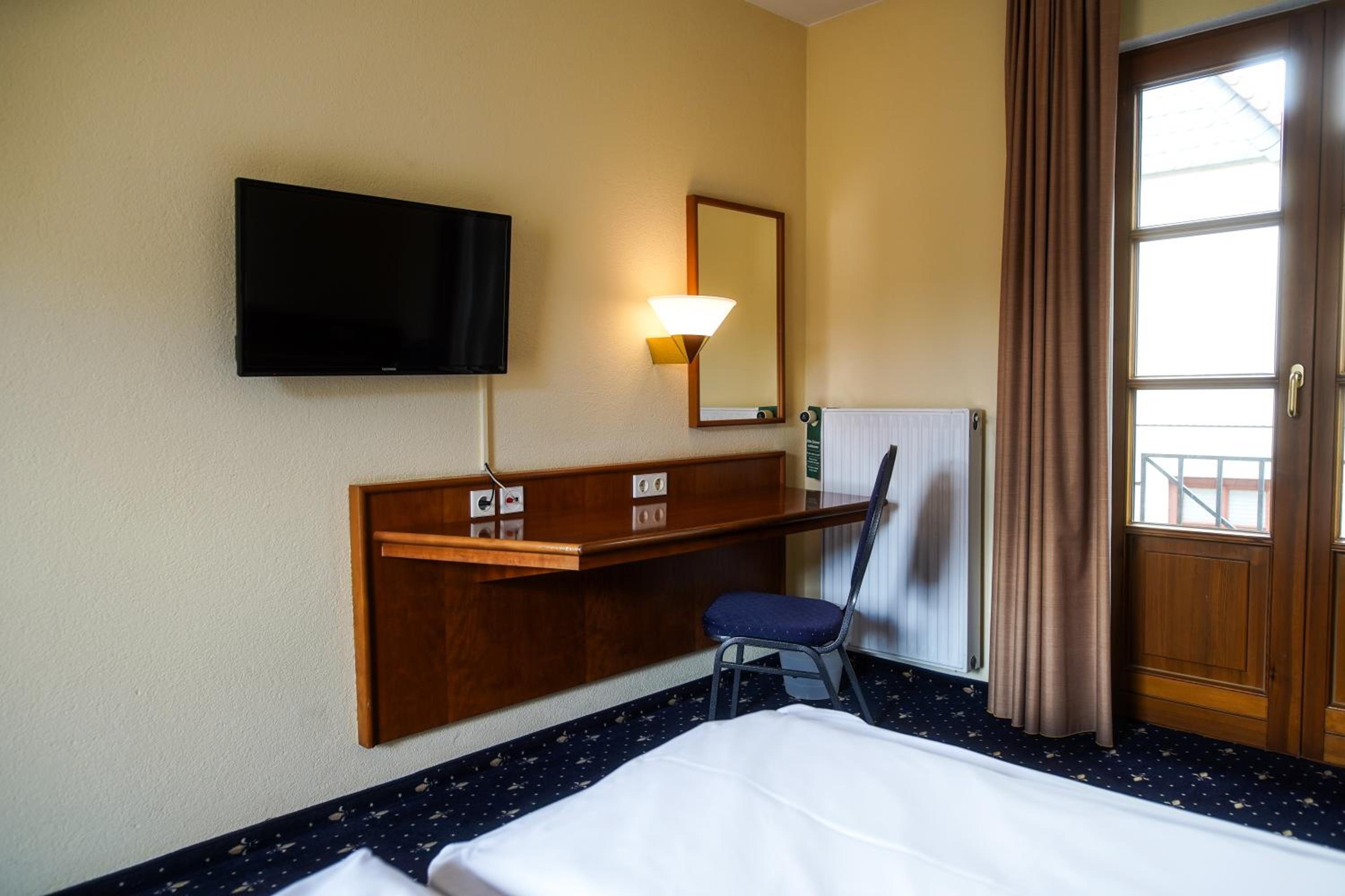Single Room photo 2