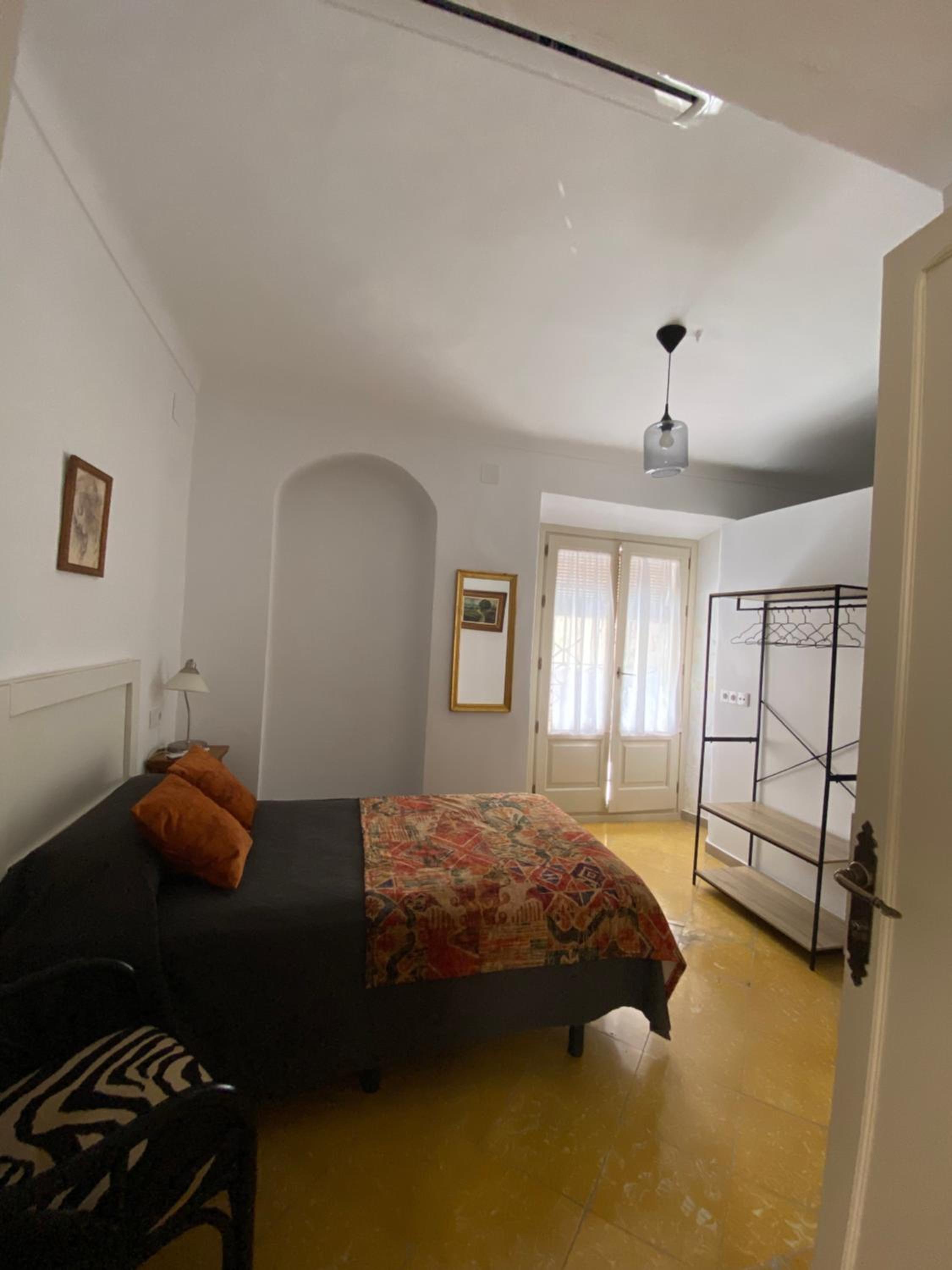 Habitación individual con baño privado
