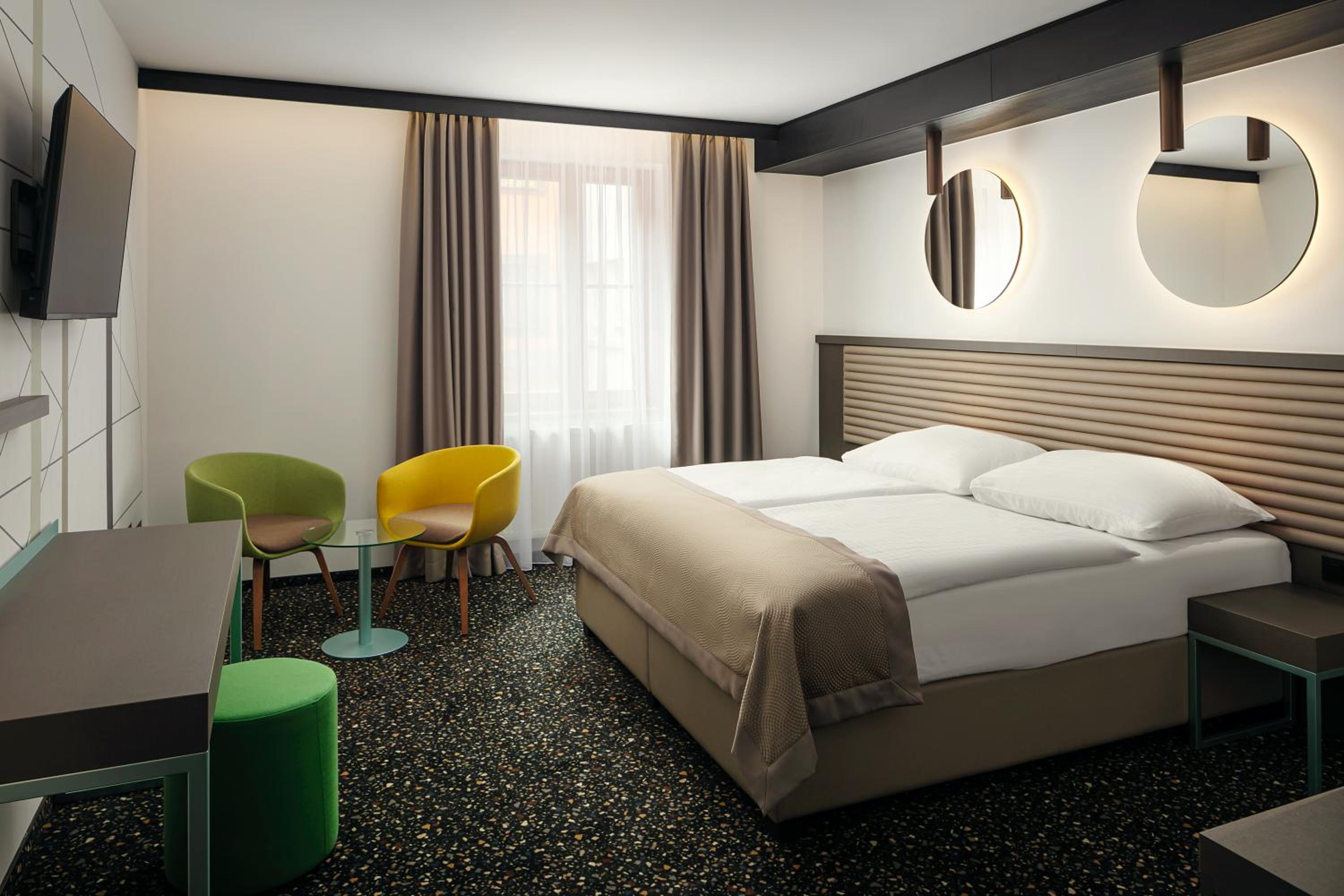 Superior King Room