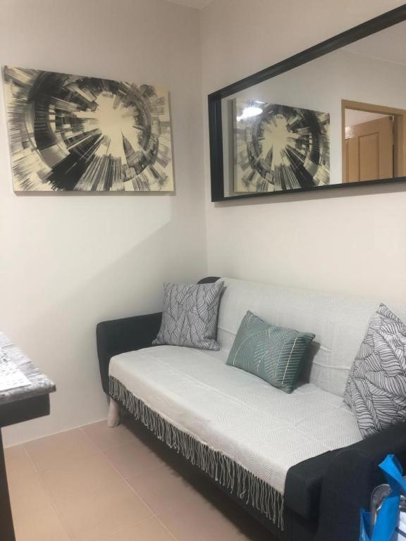 Deluxe Two-Bedroom Apartment with Garden View