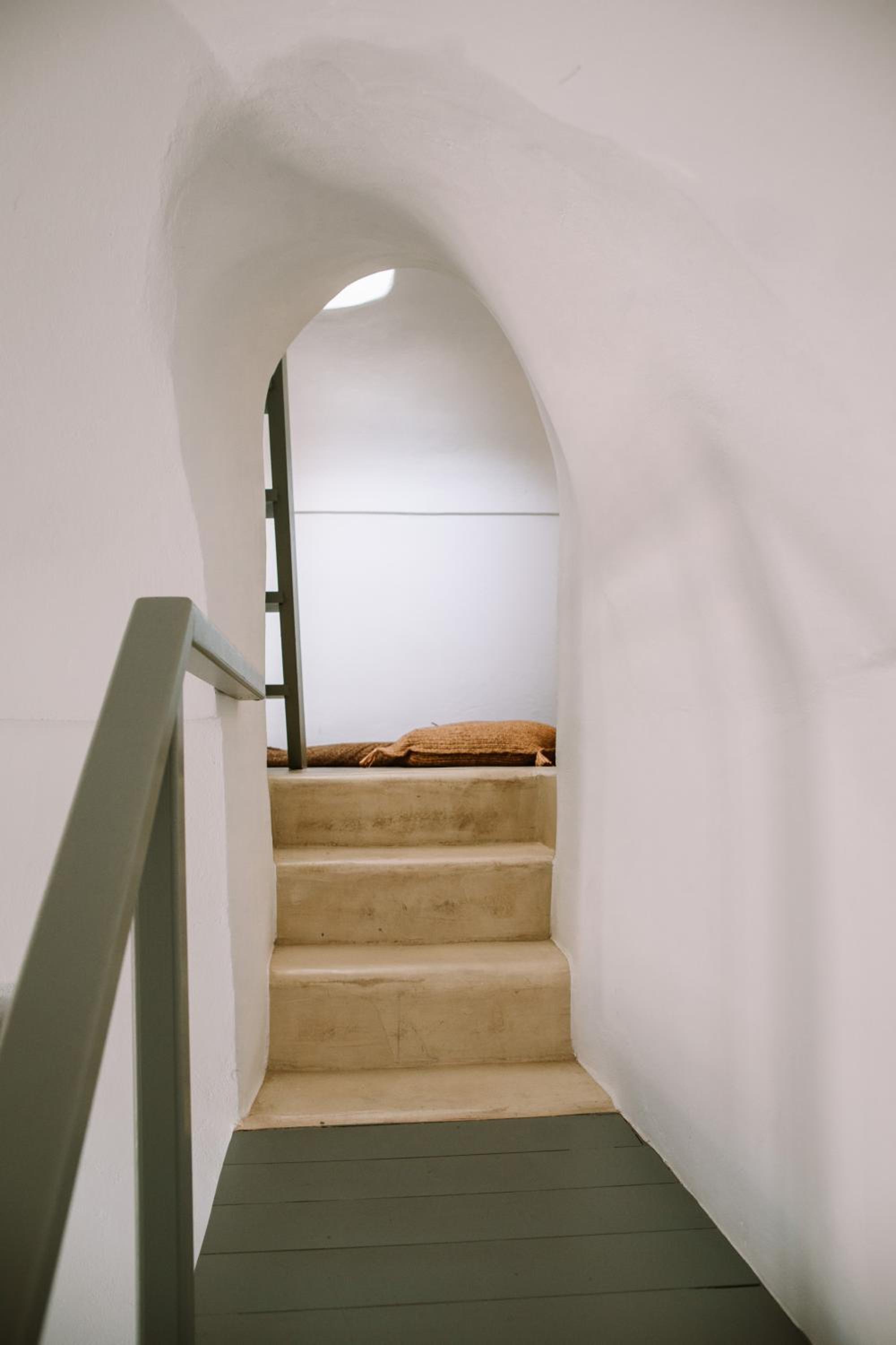 The Volcano Cave House - Photo 4