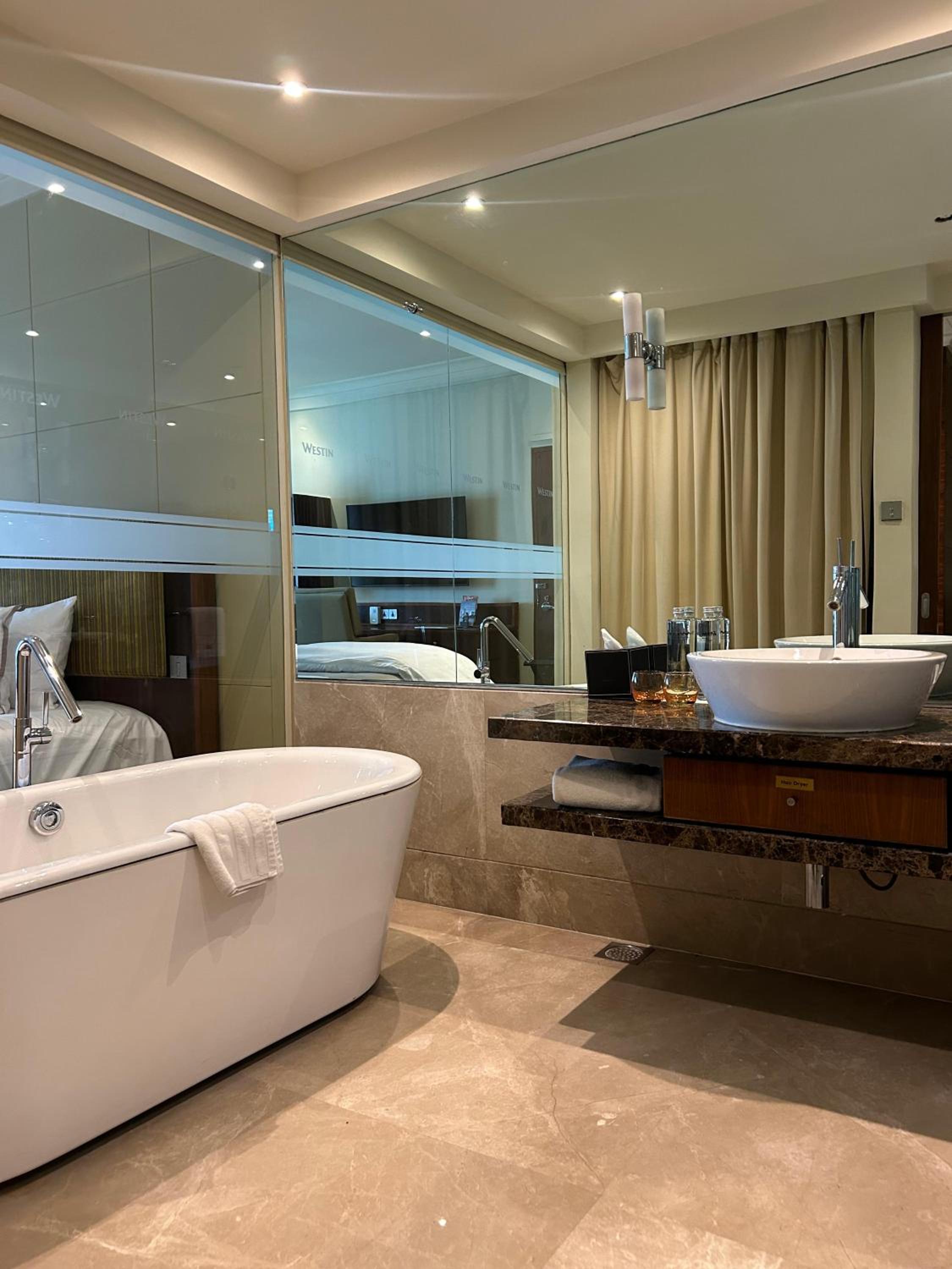 1 King Bed, Guest Room - Photo 6