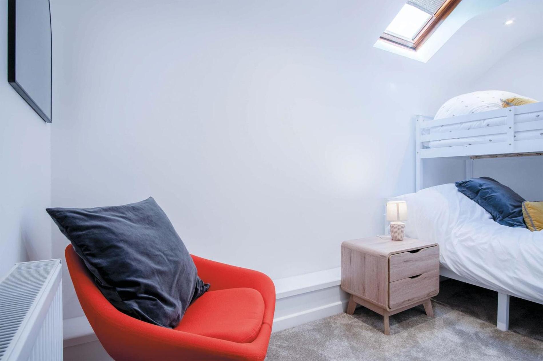 Two-Bedroom House photo 3
