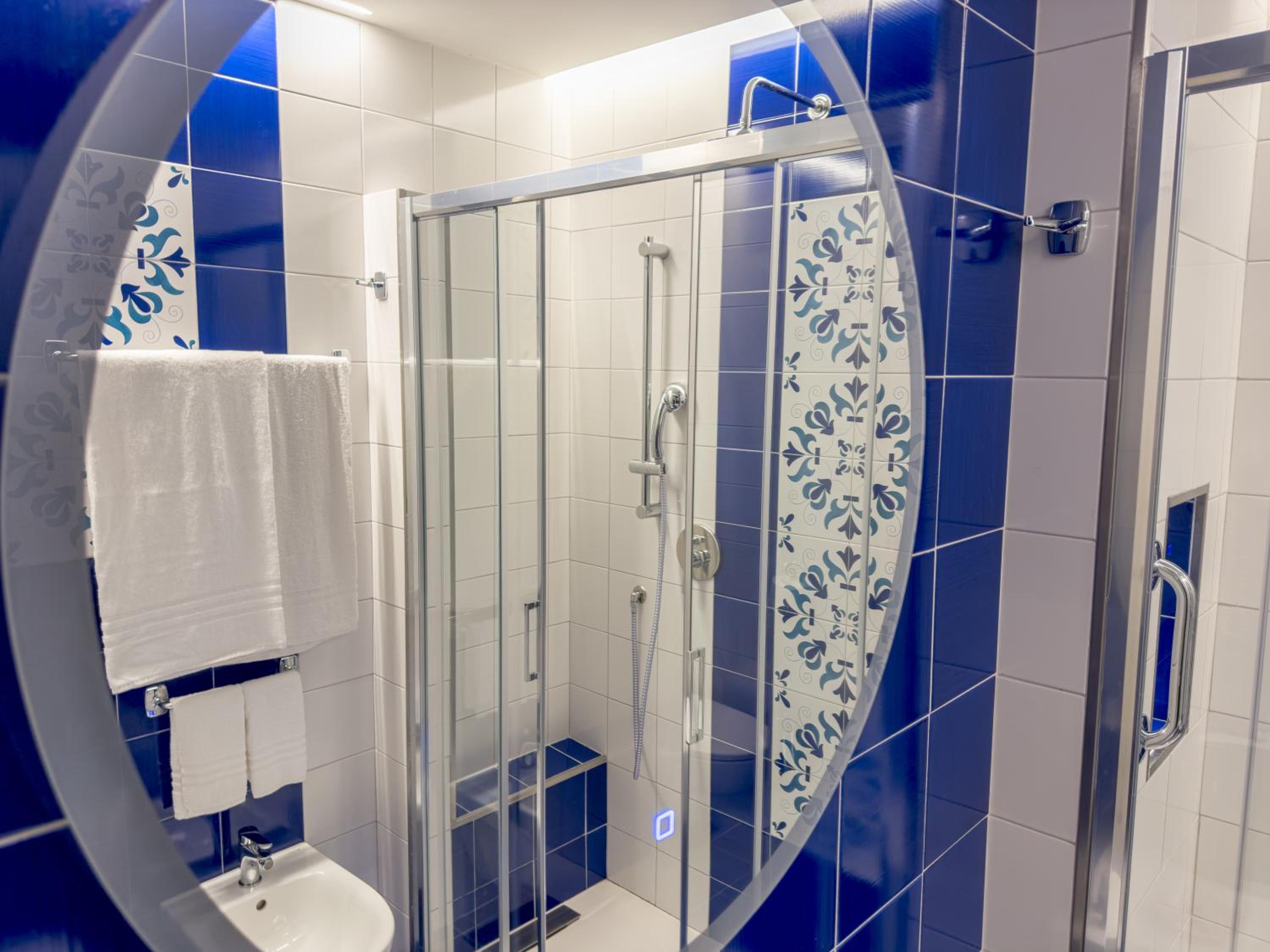 Classic Quadruple Room - Photo 26