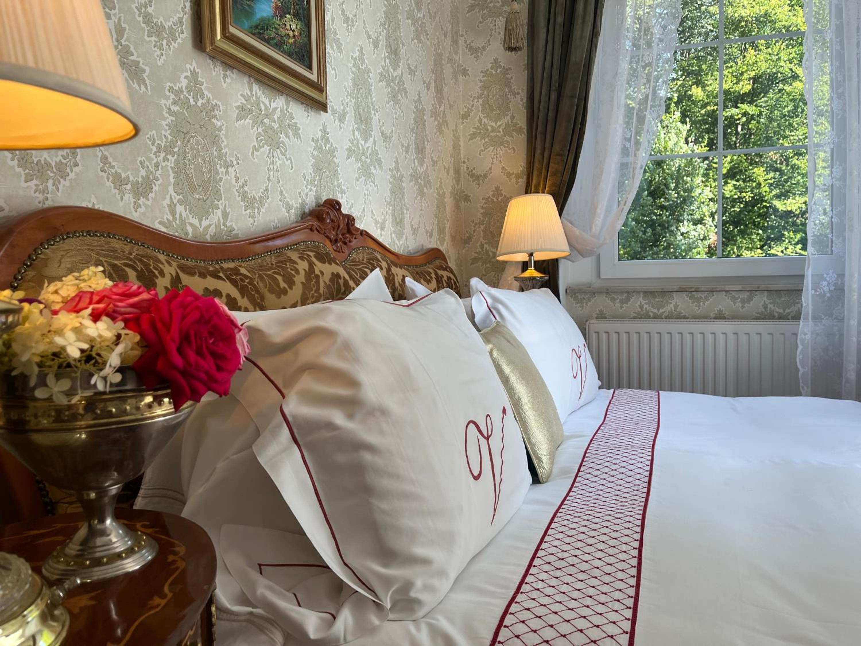 Suite (2 Adults) - Photo 6