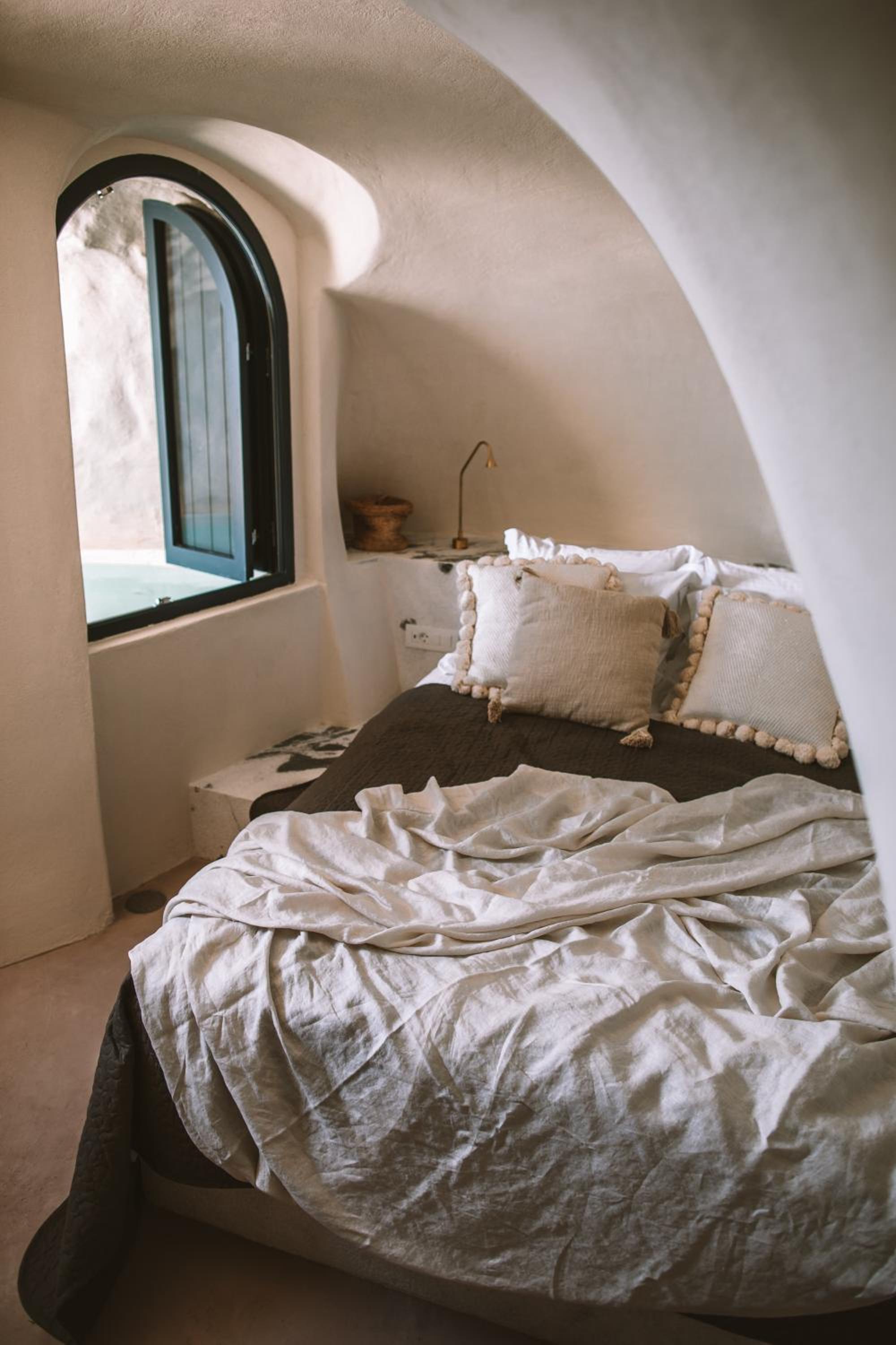 Blue Domes Cave Villa photo 3