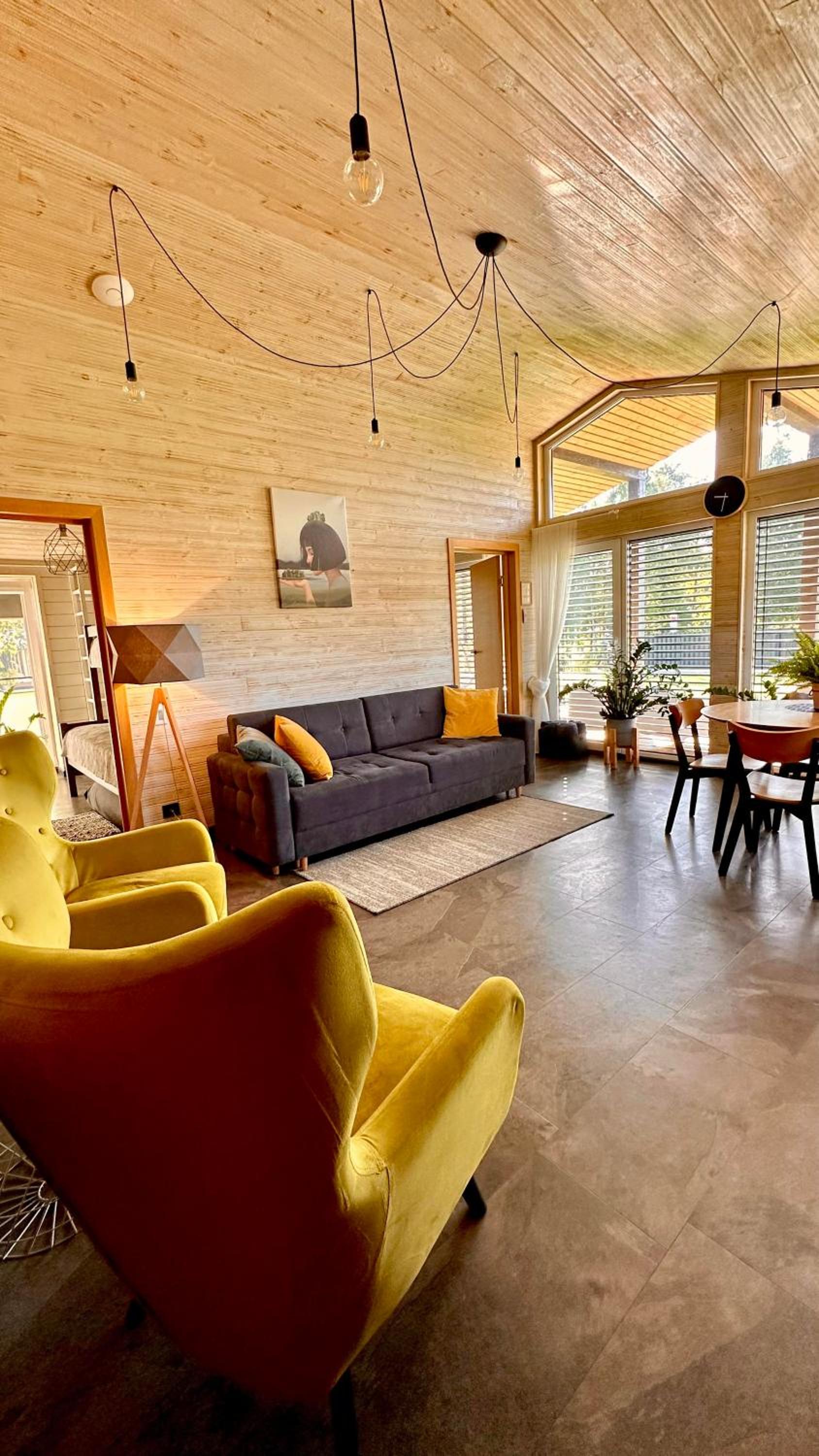 Two-Bedroom House - Photo 20