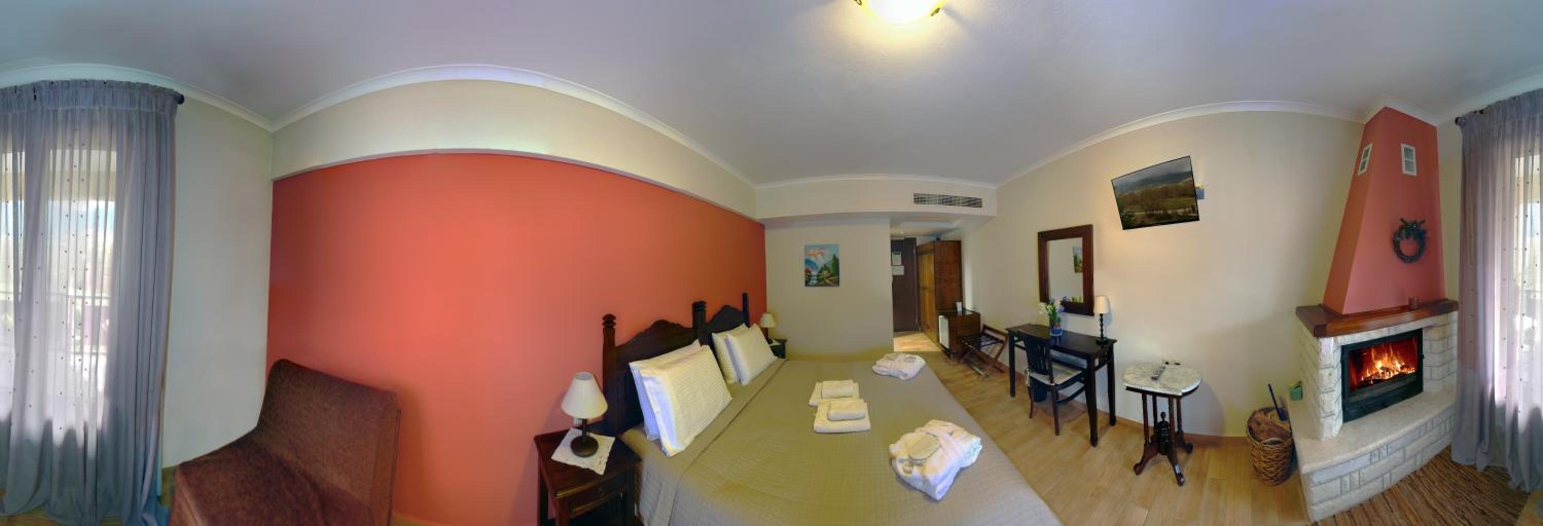 Deluxe Double or Twin Room with Fireplace - Photo 1