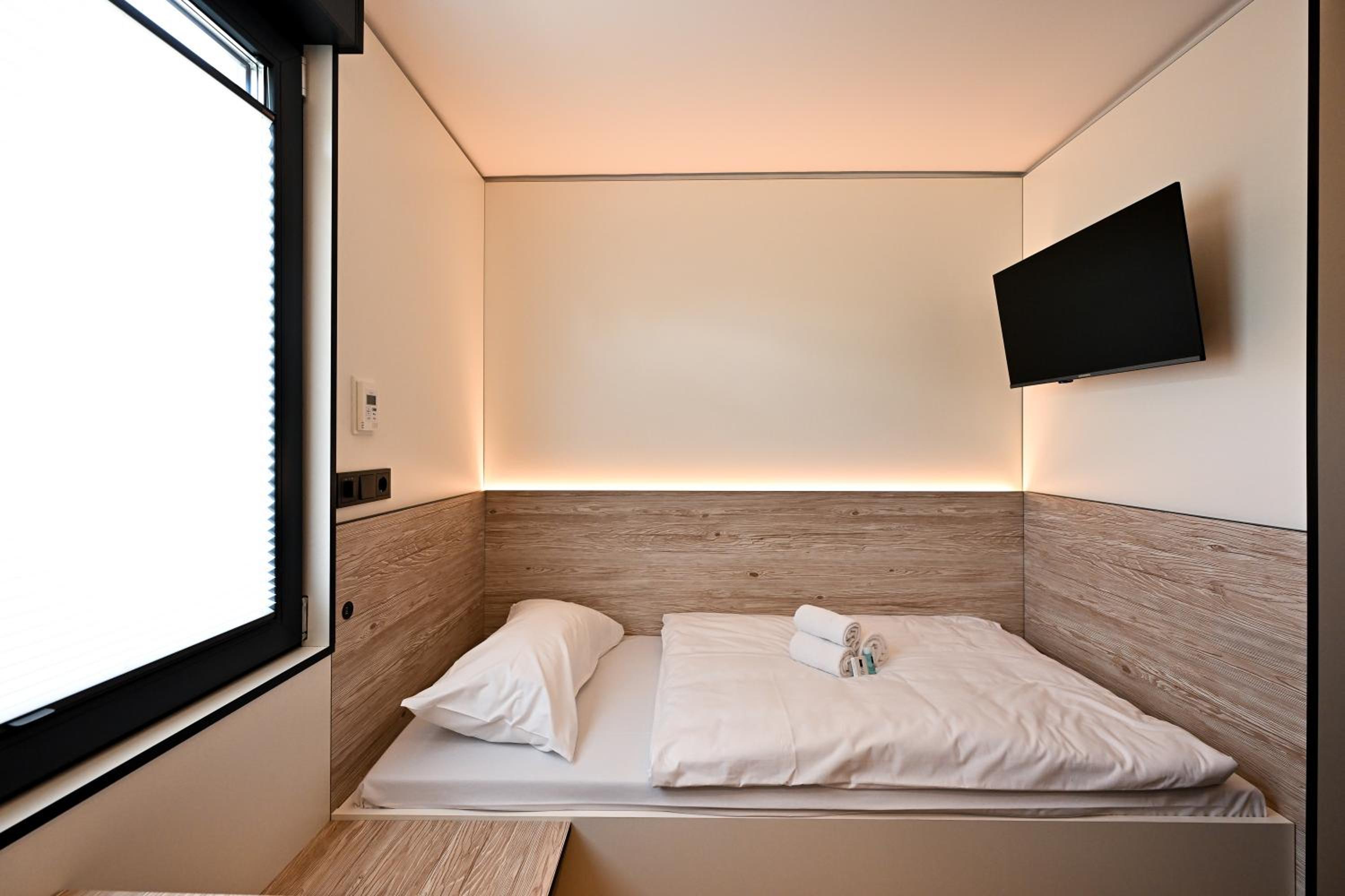 Single Room with Private Bathroom