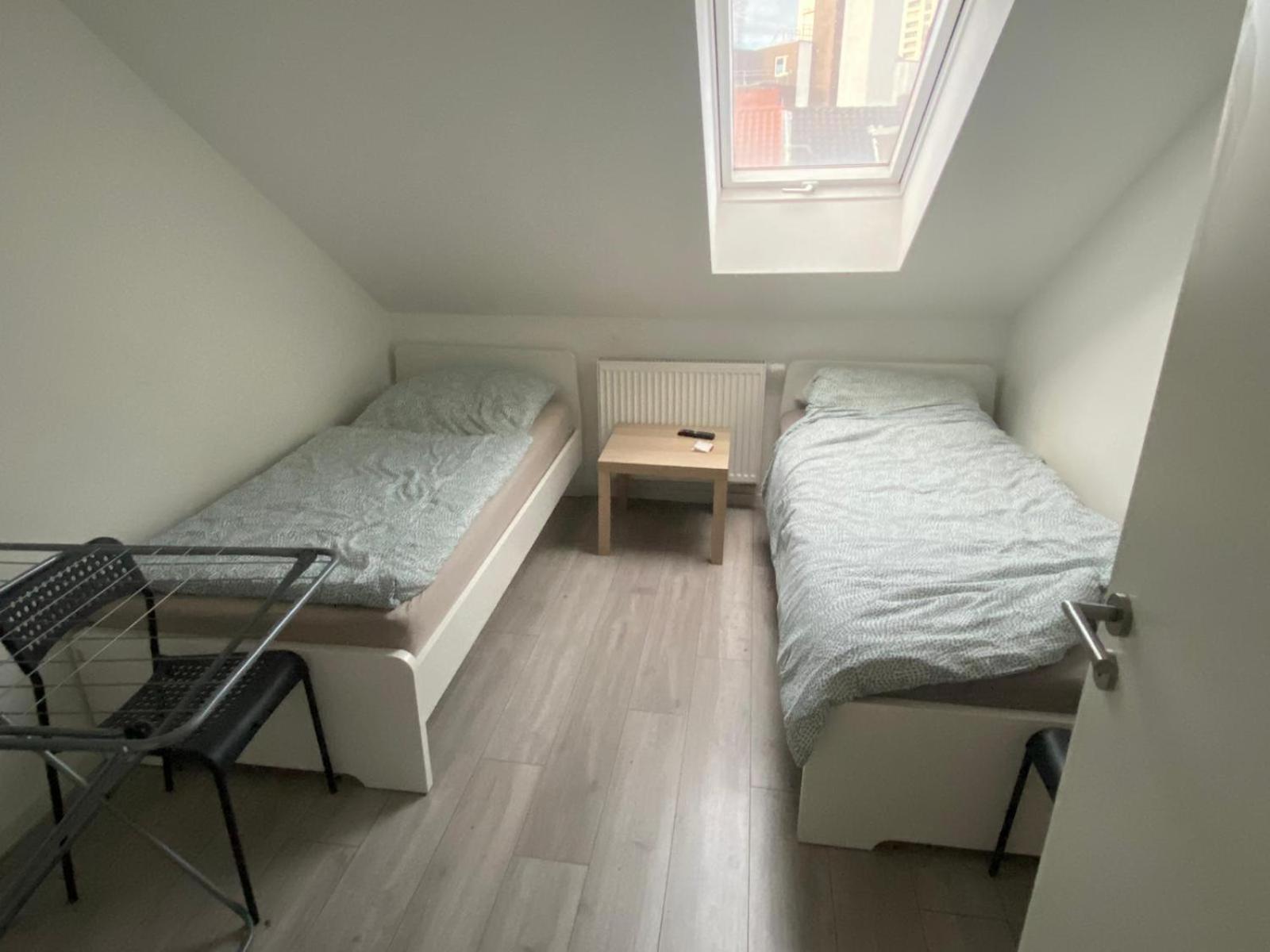 Three-Bedroom Apartment with Balcony photo 2