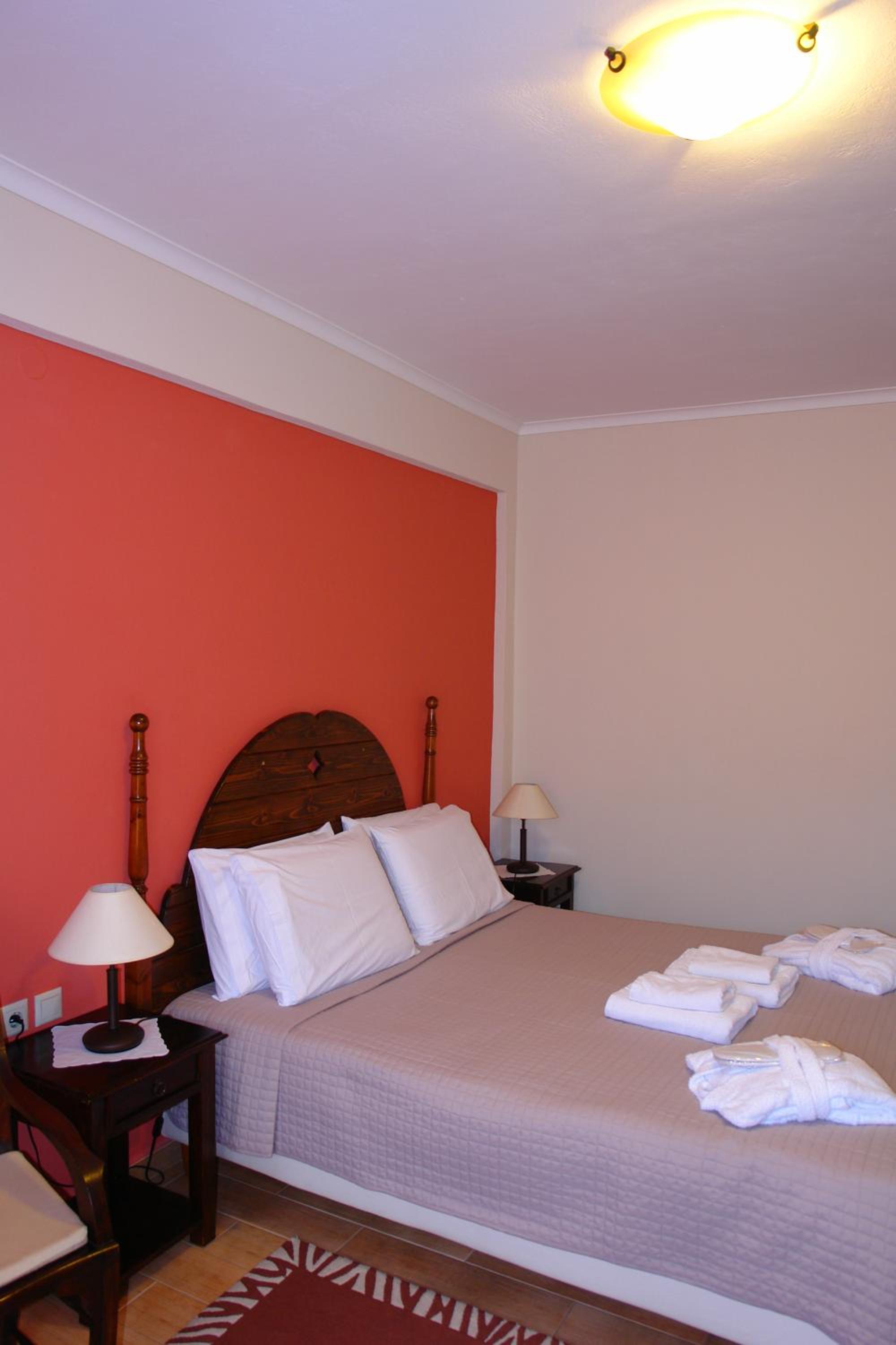 Superior Double or Twin Room - Photo 12