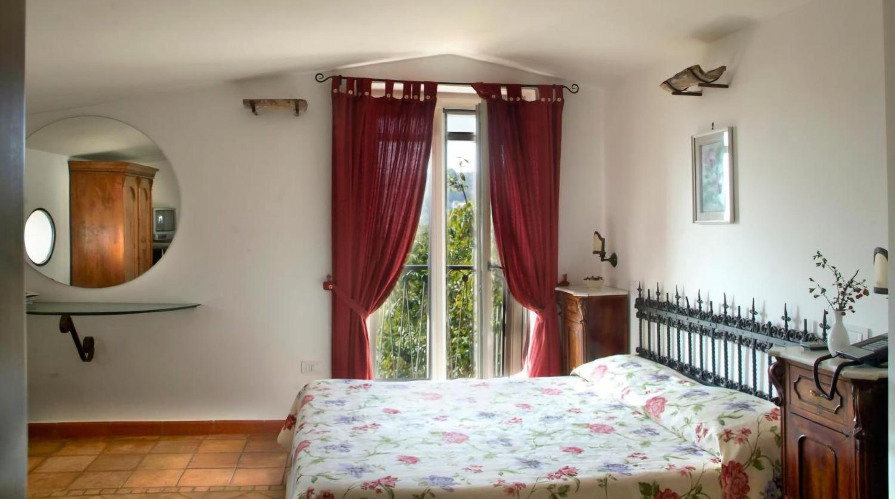 Classic Double or Twin Room - Photo 8