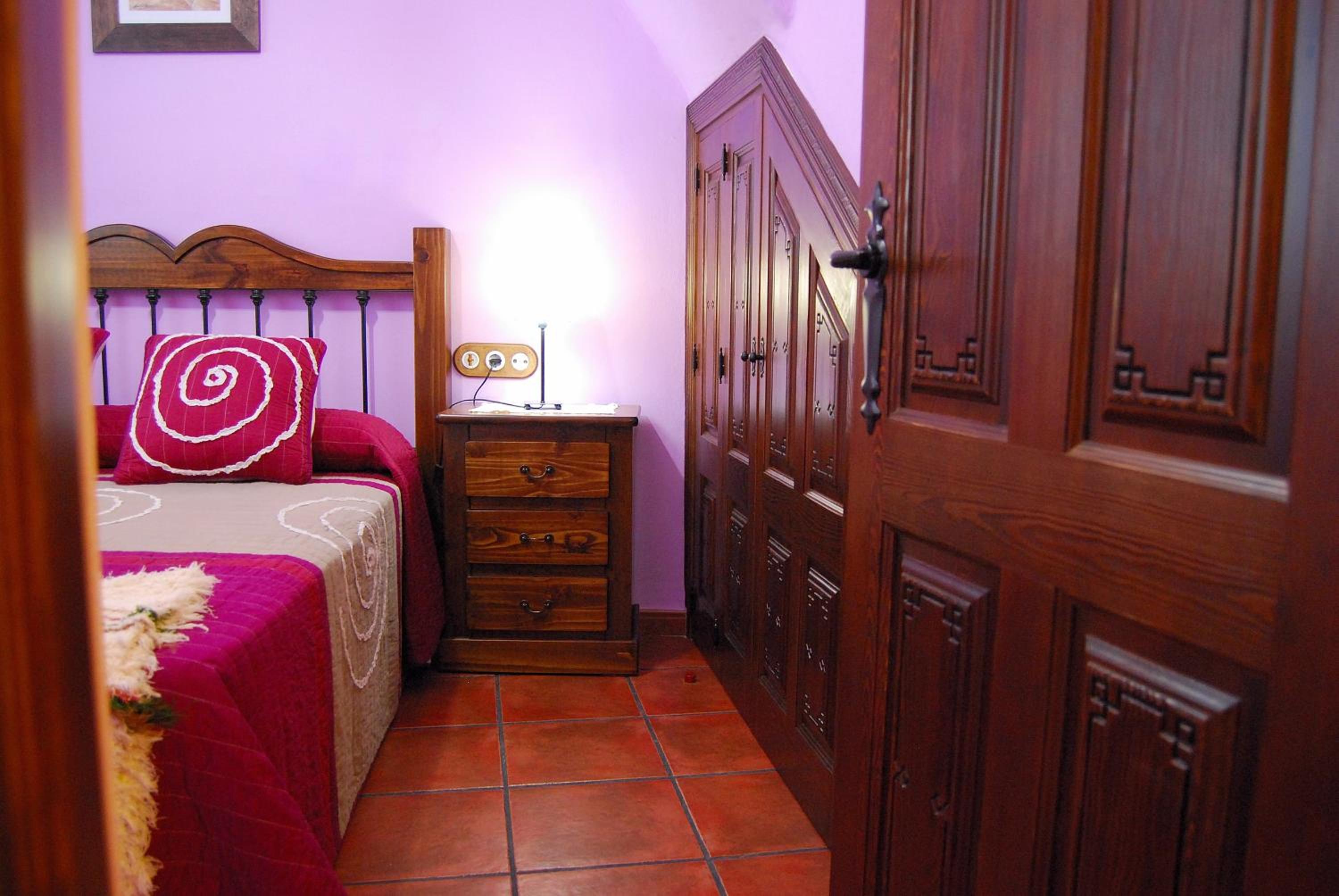 Two-Bedroom House - Photo 15