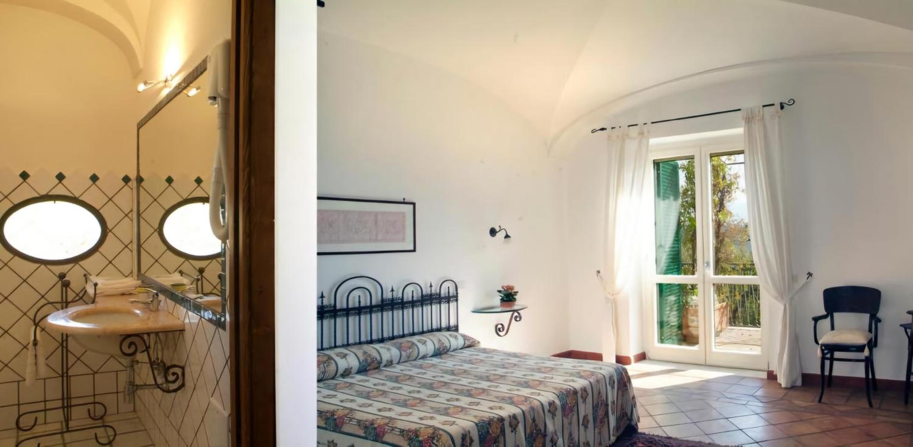 Superior Double Room - Photo 3