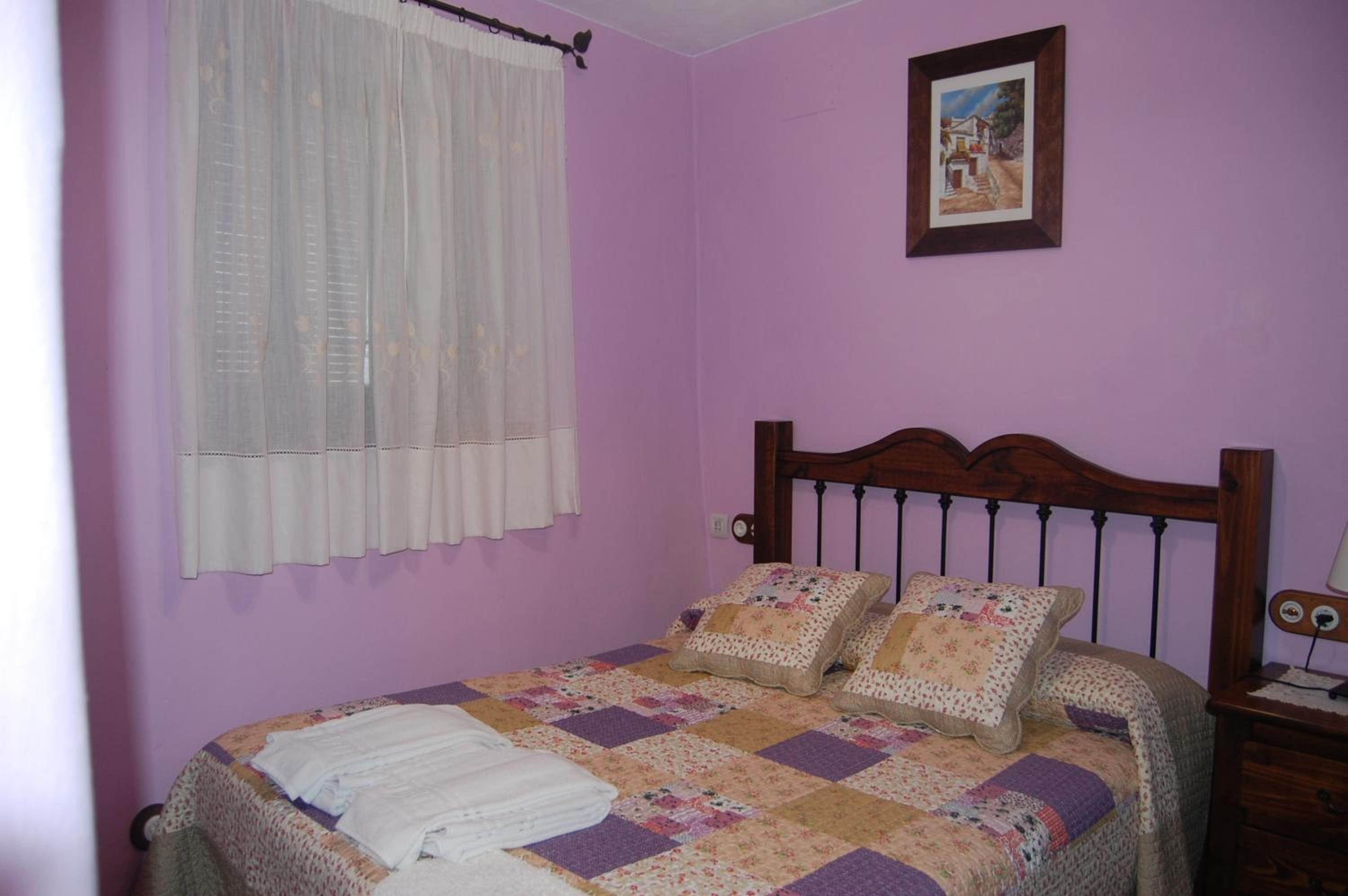 Two-Bedroom House - Photo 22