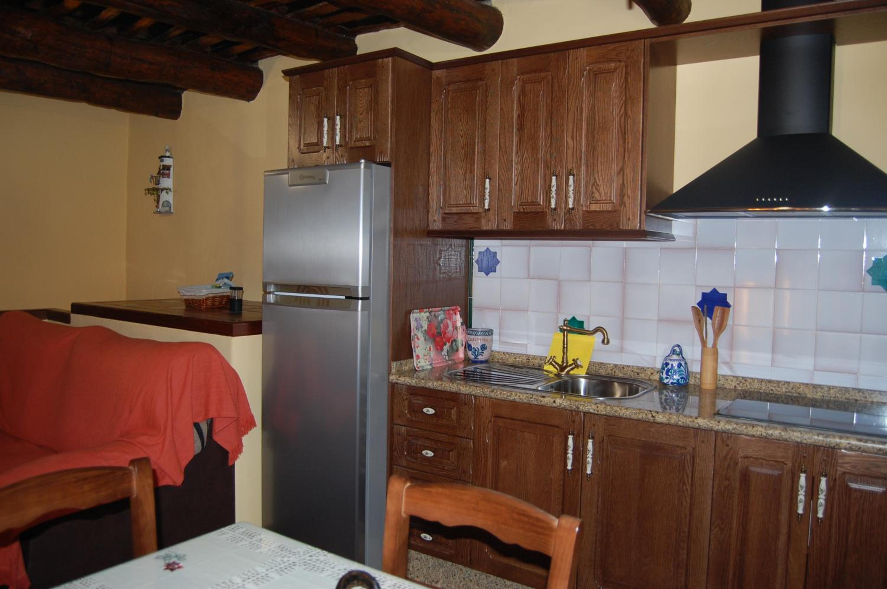 Two-Bedroom House - Photo 21