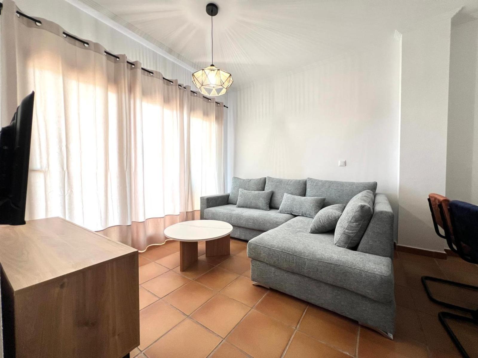 Apartamento de Dos Habitaciones con Vista a la Montaña