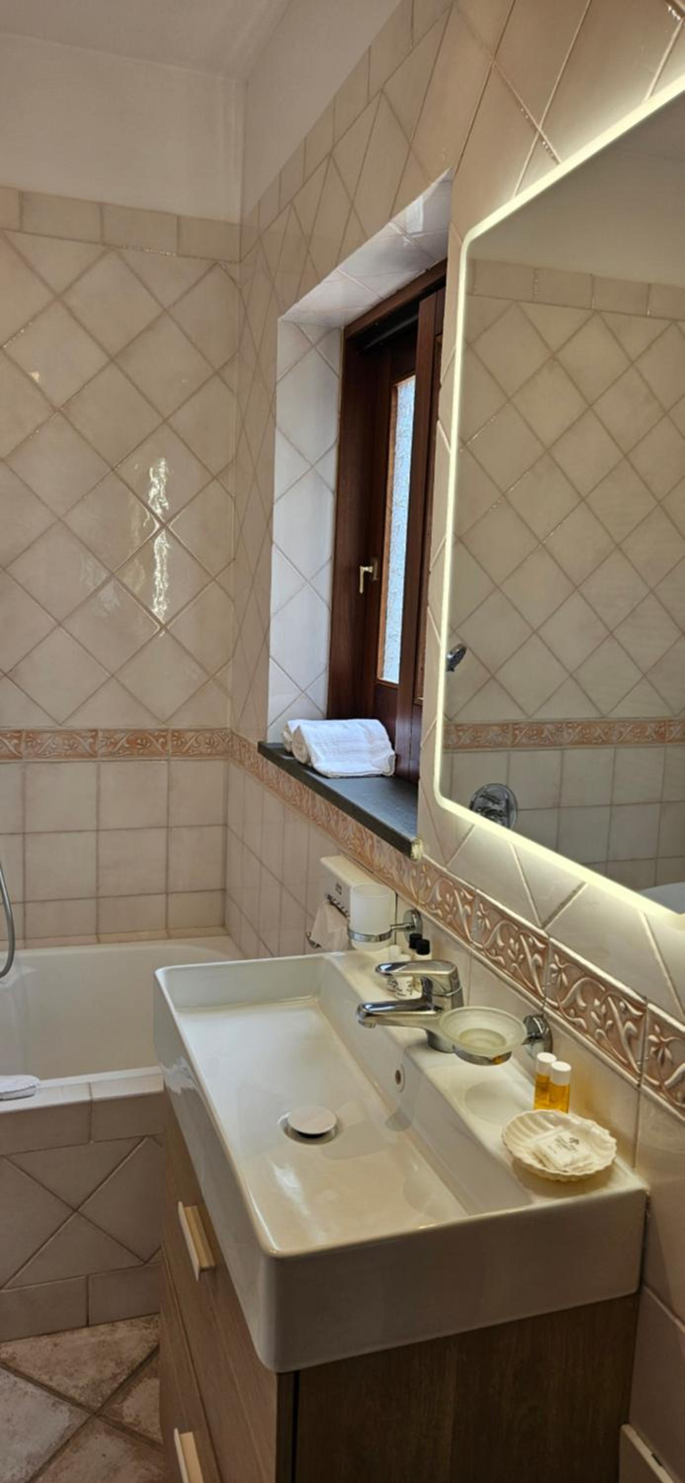 Two-Bedroom Apartment - Annex