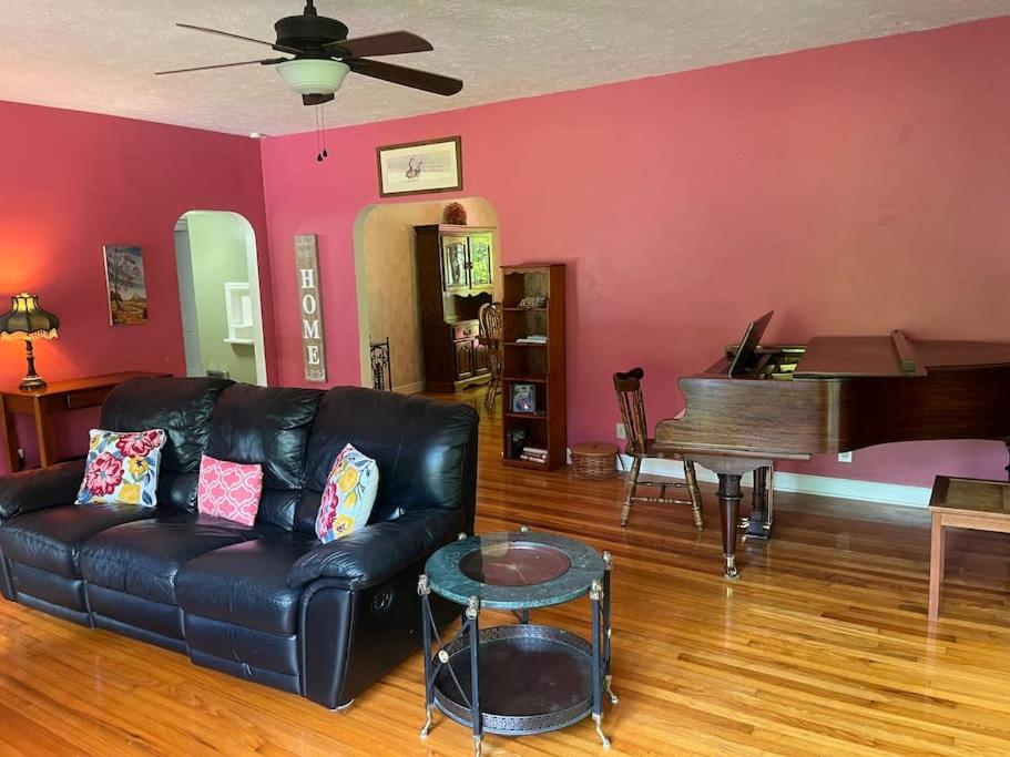 Three-Bedroom Home photo 2