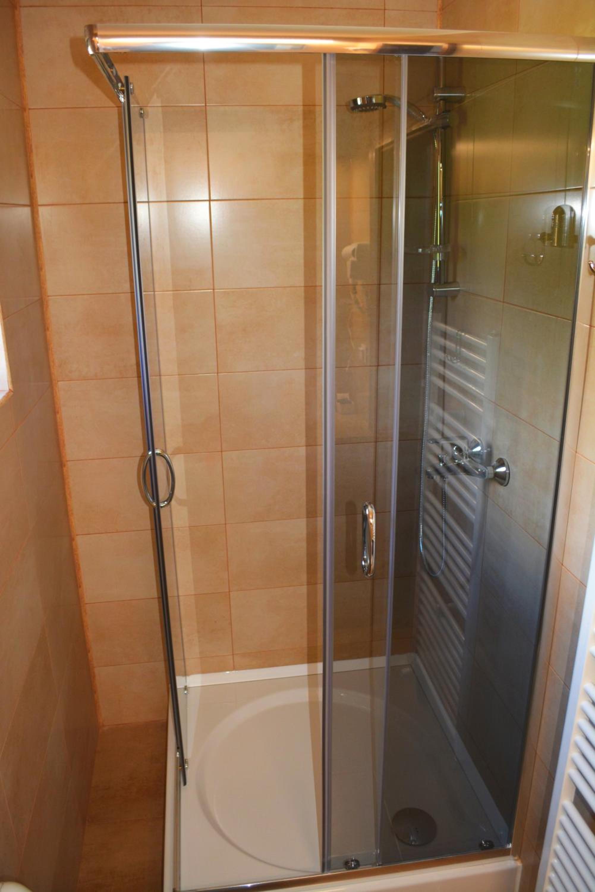 Three-Bedroom Apartment With Mountain View photo 3