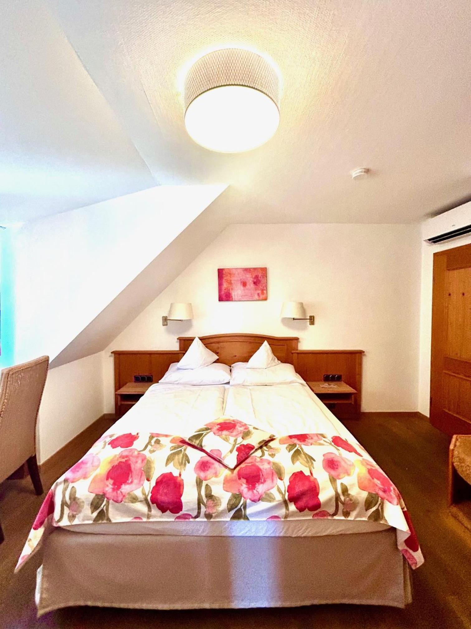 Small Double Room photo 2