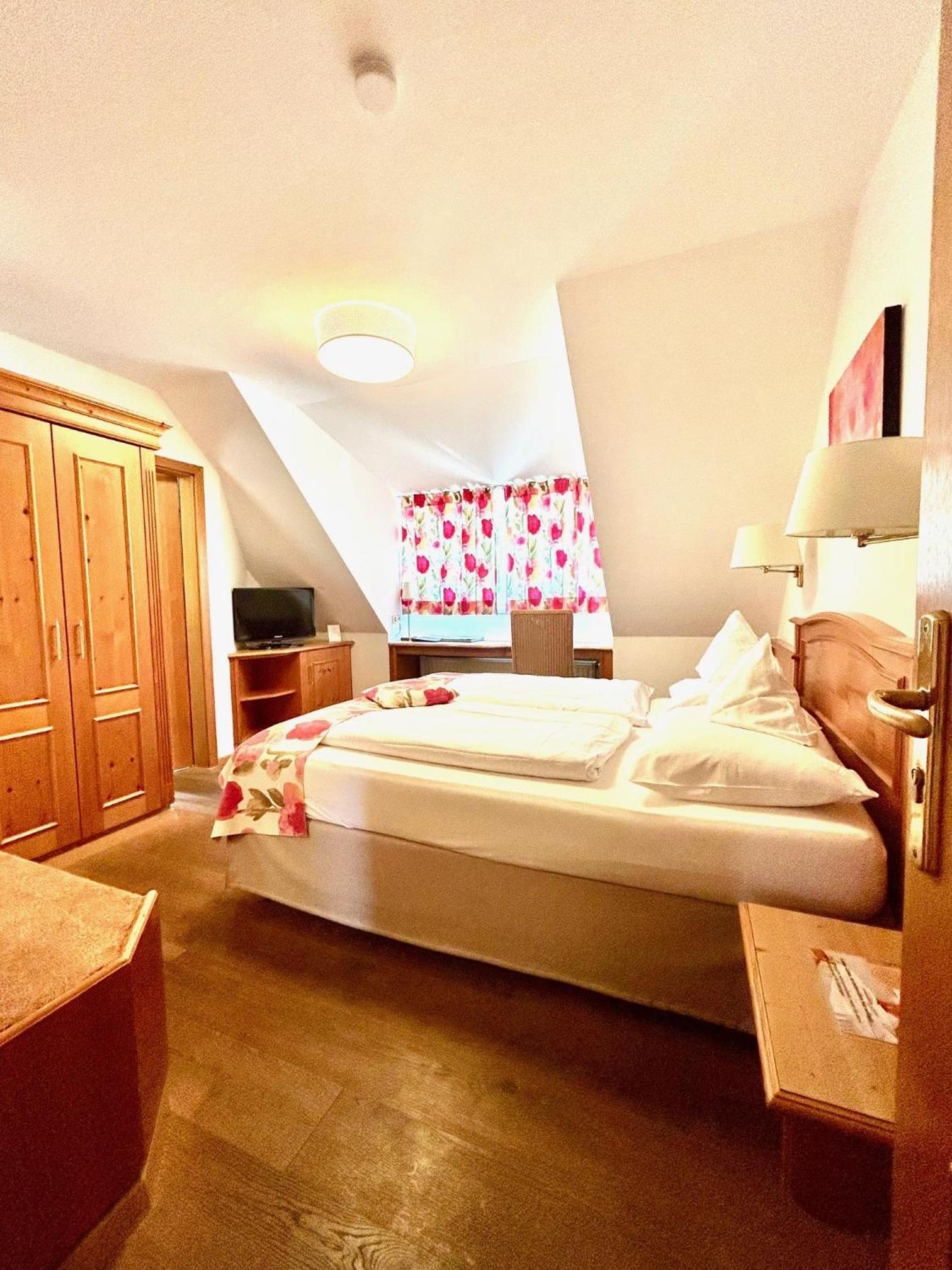 Small Double Room