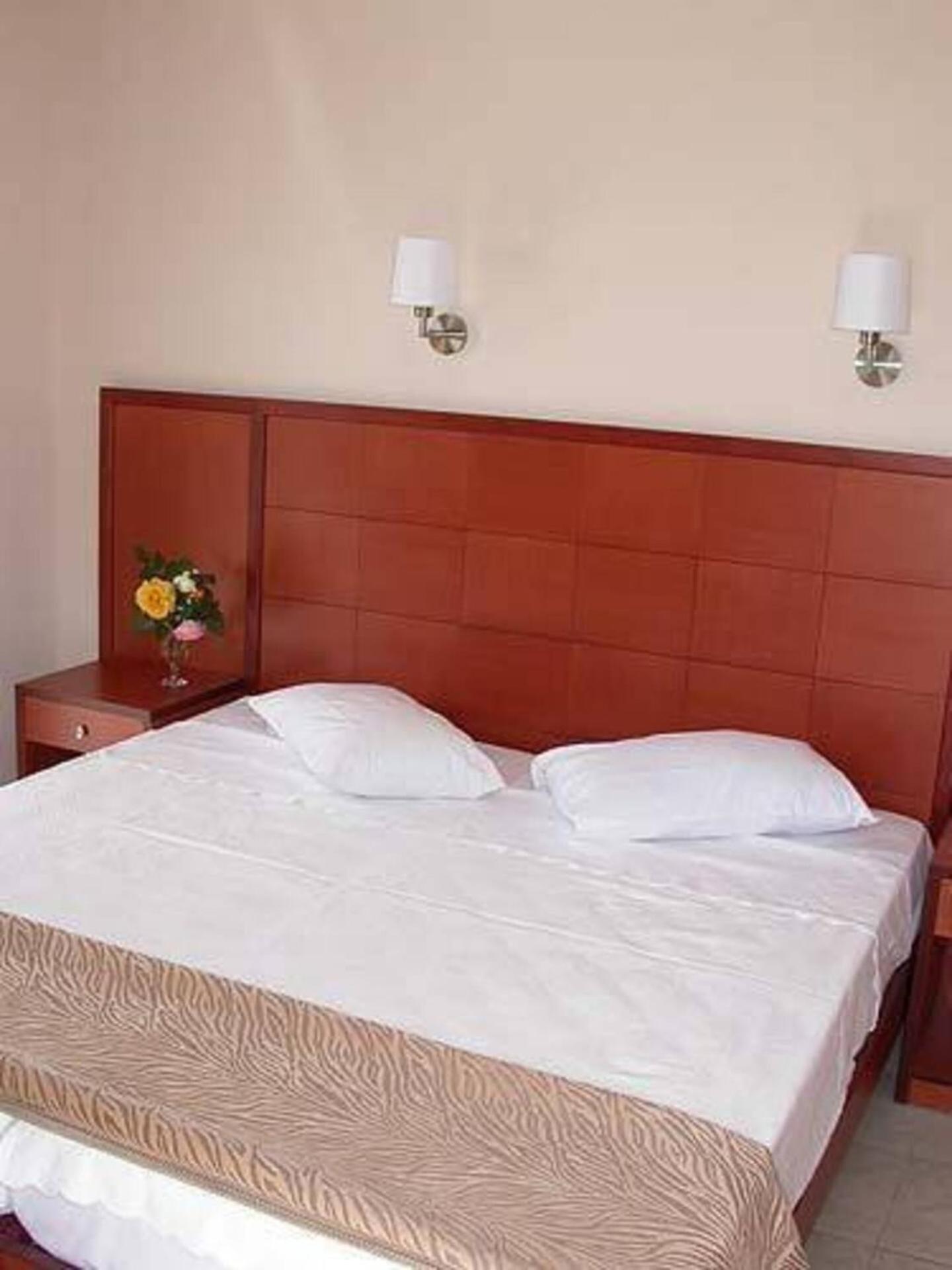 One-Bedroom Apartment with Balcony photo 1