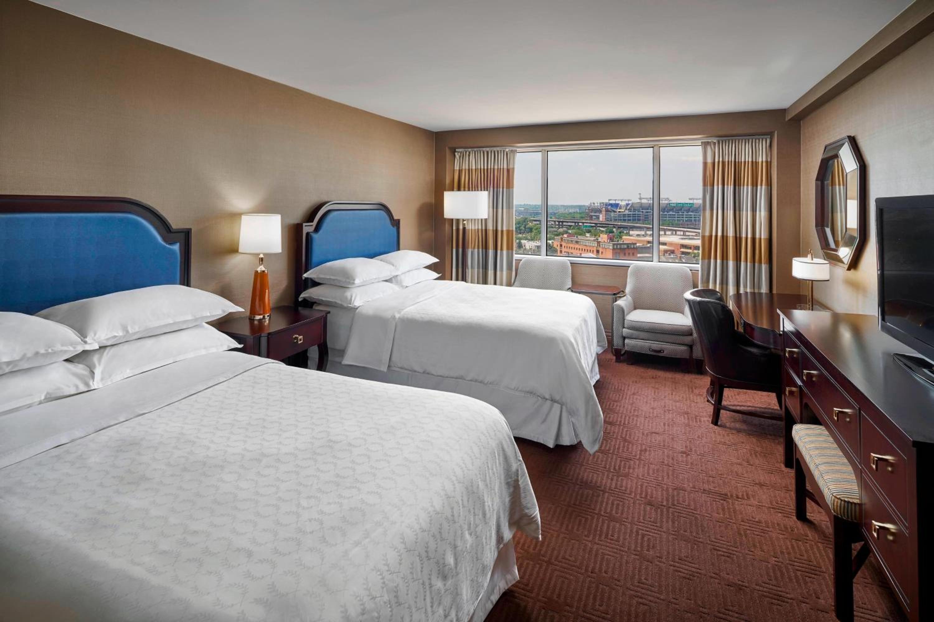 Deluxe, Guest room, 2 Double, City view photo 1
