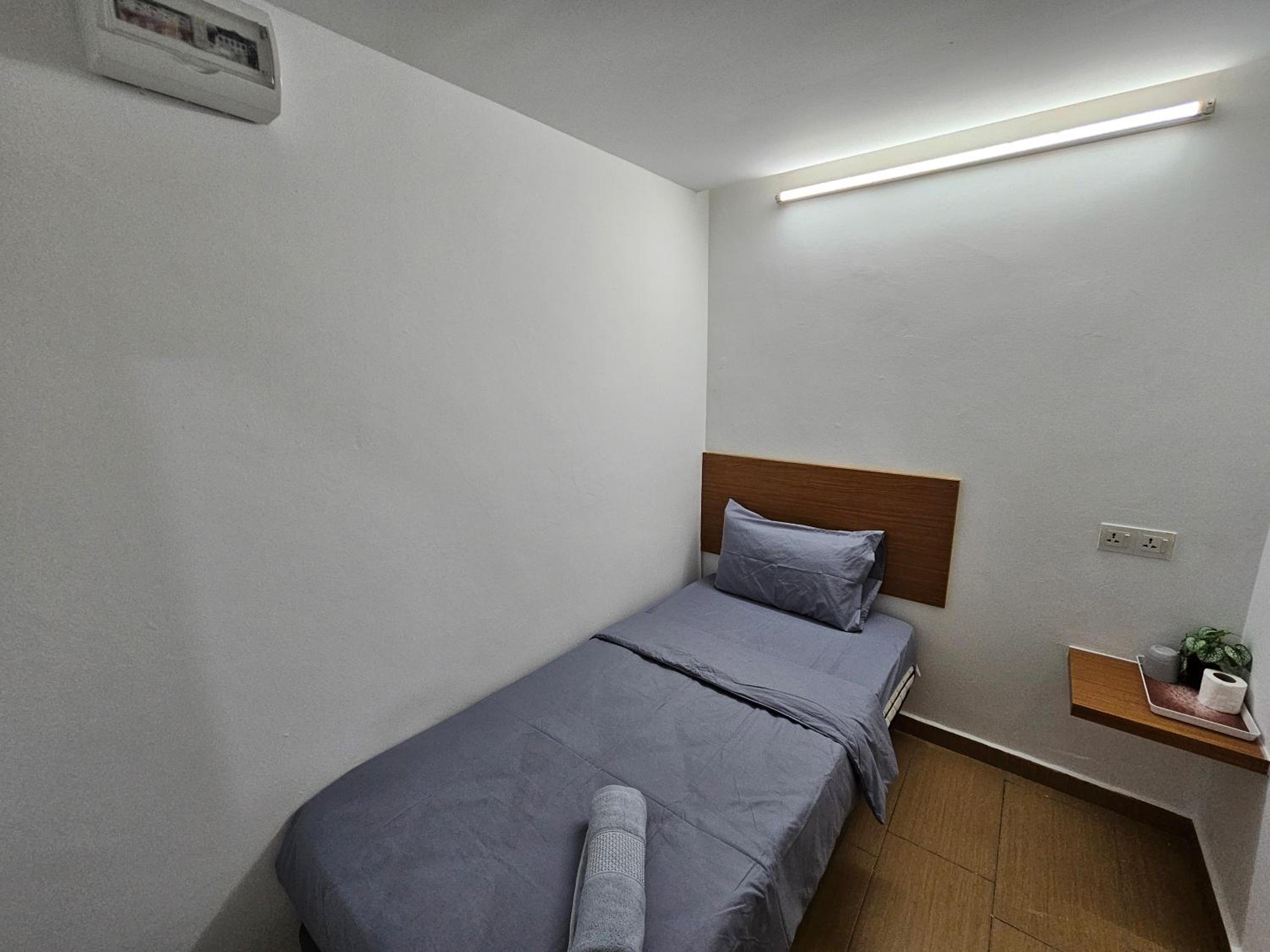 Single Room with Private Bathroom