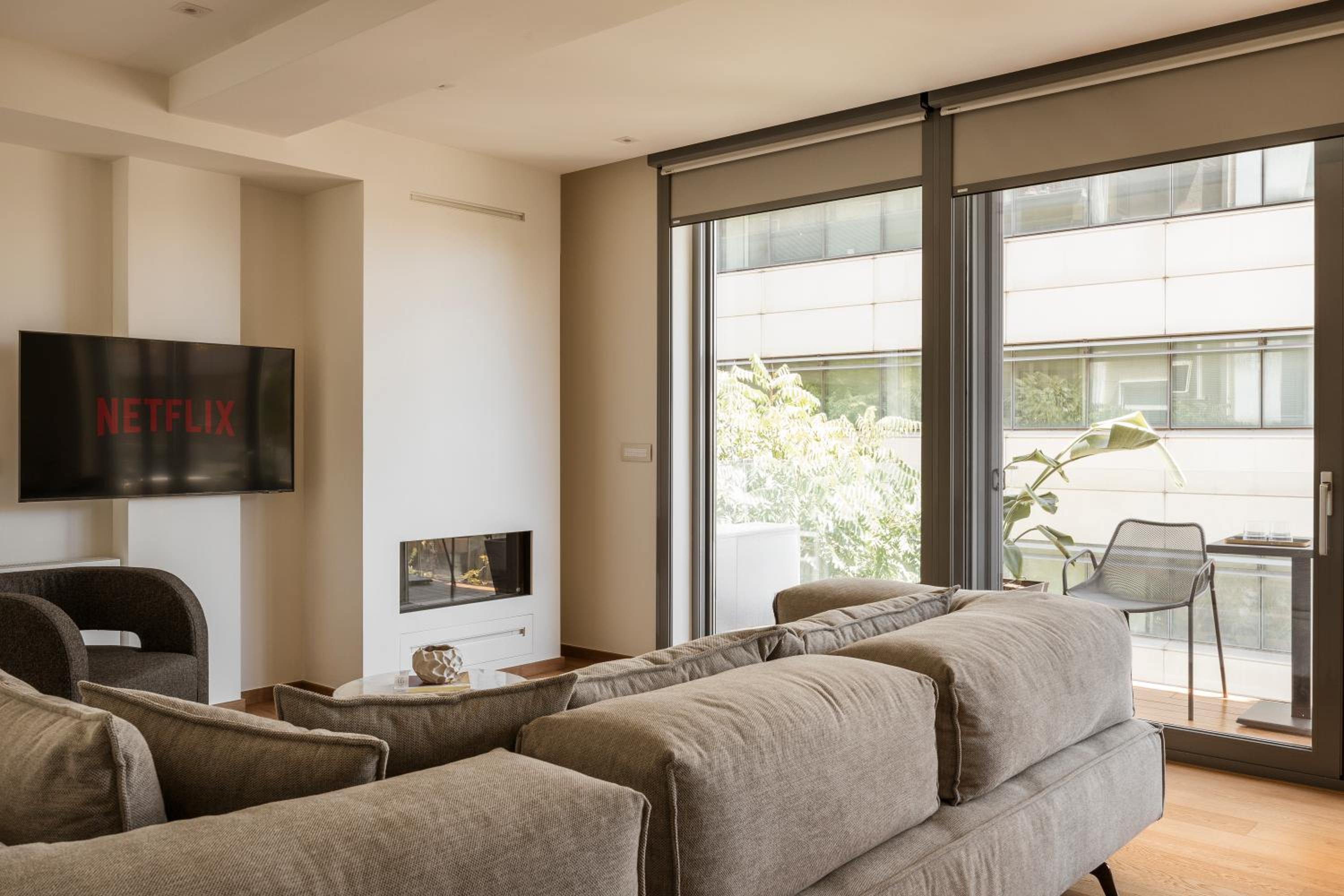 Master One Bedroom Residence with Private Balcony photo 2