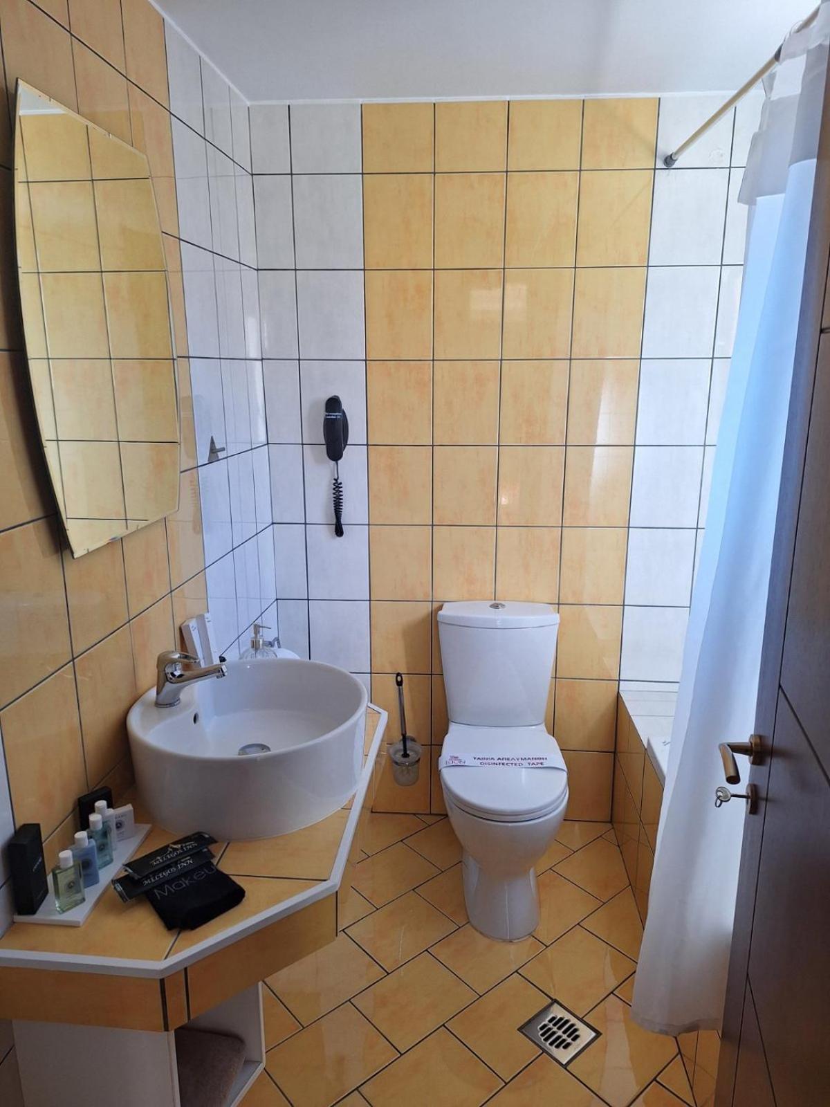 Deluxe Double or Twin Room with Fireplace - Photo 8