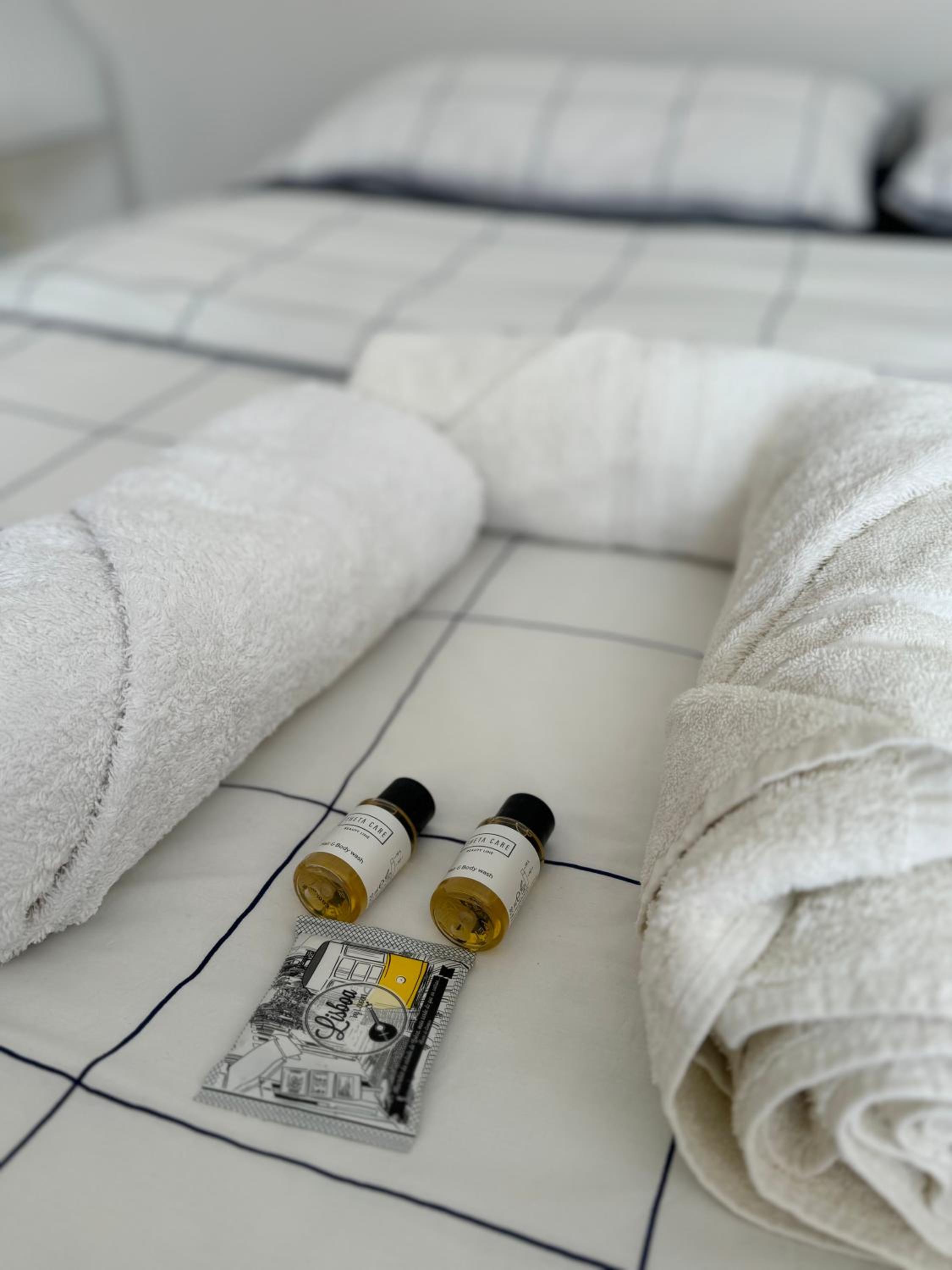 Double Room with Shared Bathroom photo 3